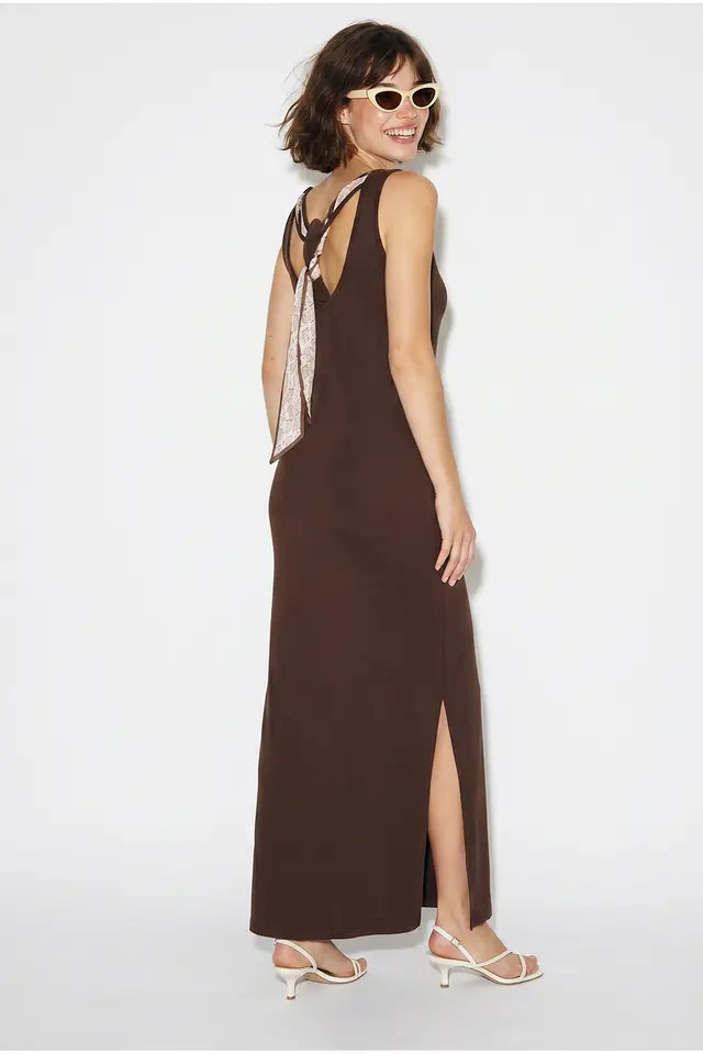 LUCCI Sleeveless Straight Maxi Dress With Slit