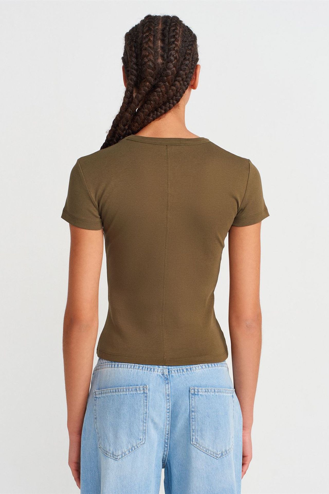DILVIN Slim Fit Cotton V-Neck T-Shirt 2