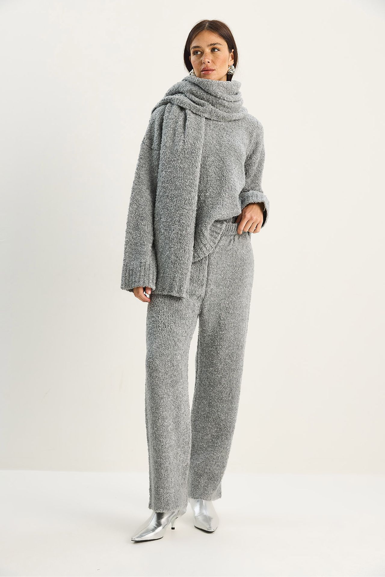 LUCCI Oversize Ribbed Knit Two-Piece Set 2