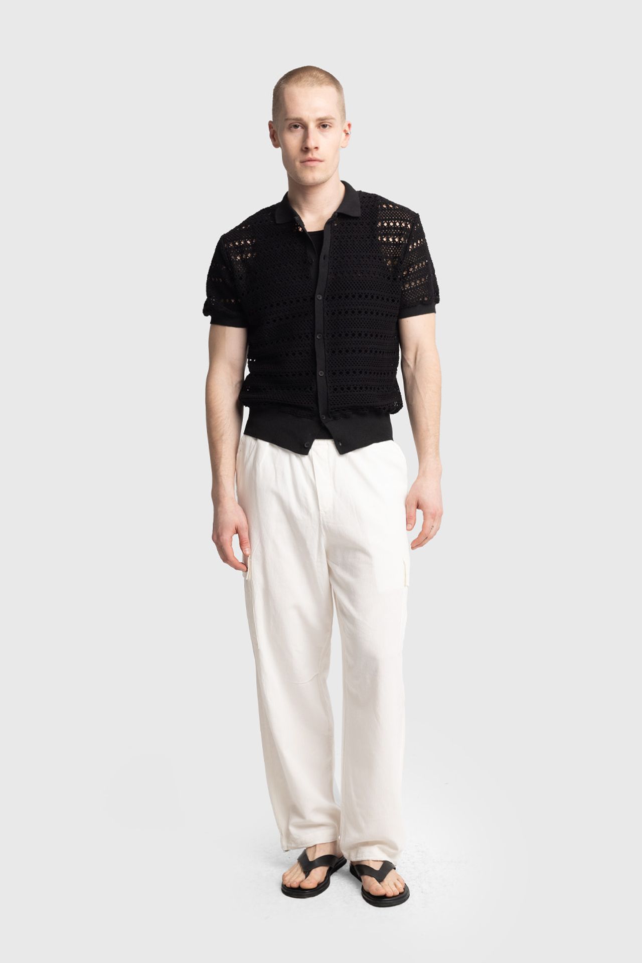 GIESTO Textured Knit Polo Collar Shirt with Button Closure 1