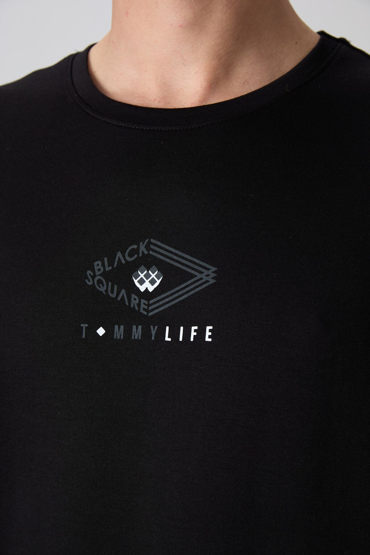 TOMMY Oversized Cotton-Blend Logo T-Shirt 2