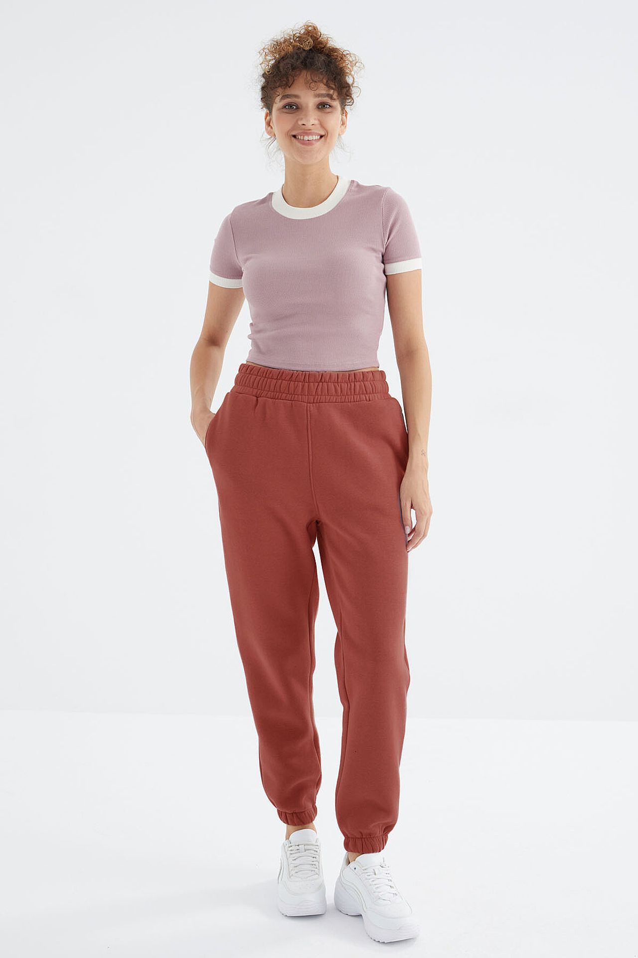 TOMMY Women's High-Waist Fleece Jogger Sweatpants 1