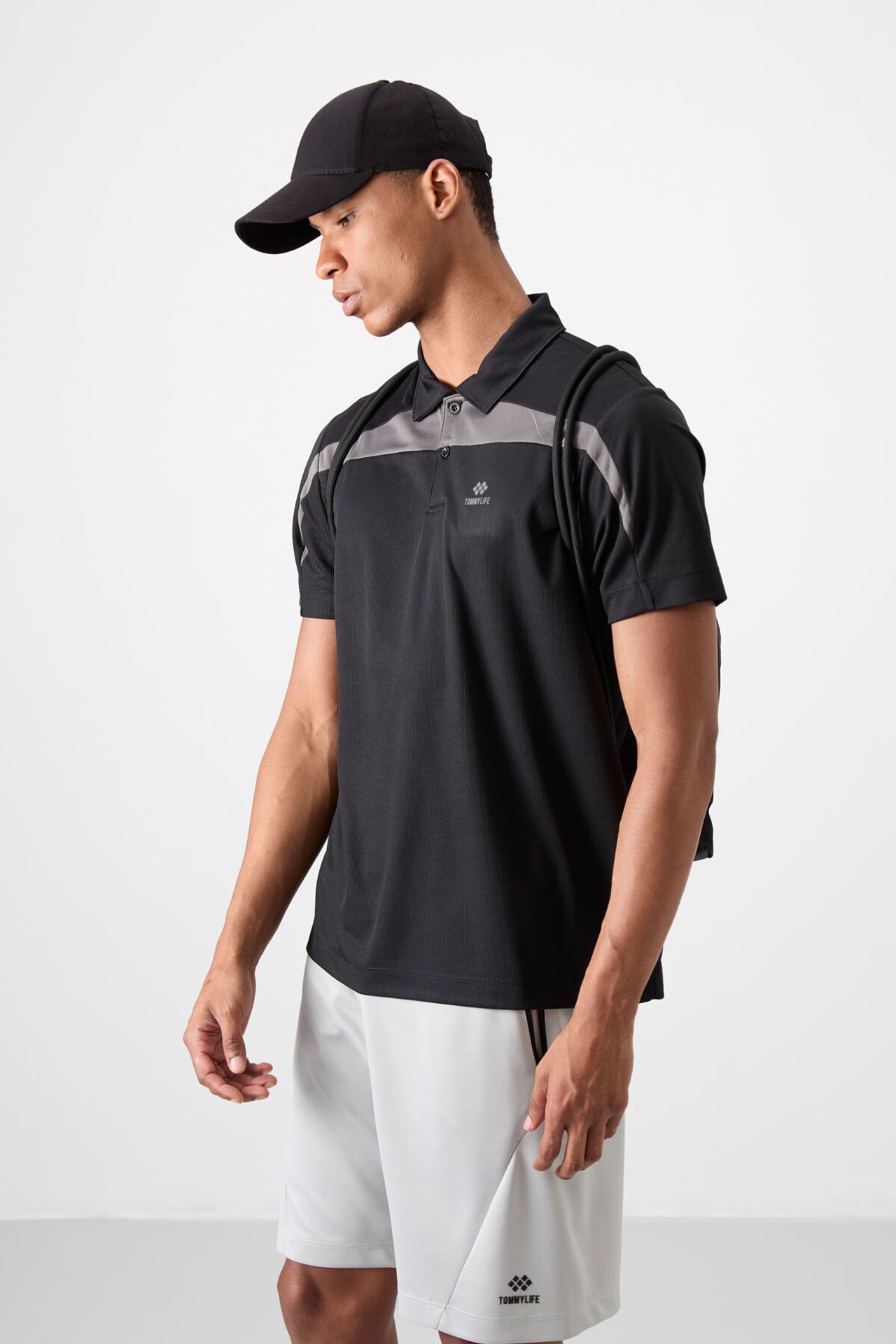 TOMMY Men's Colour-Blocked Polo T-Shirt 5