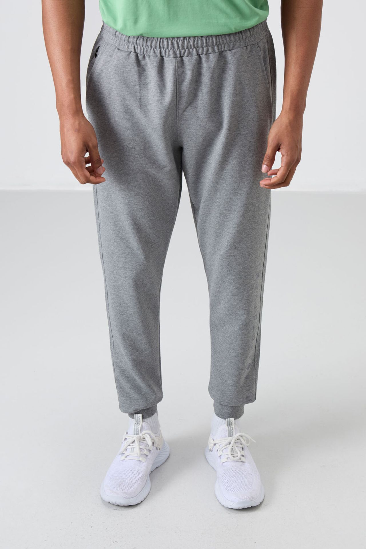 TOMMY Men's Regular Fit Cotton Blend Sweatpants 5