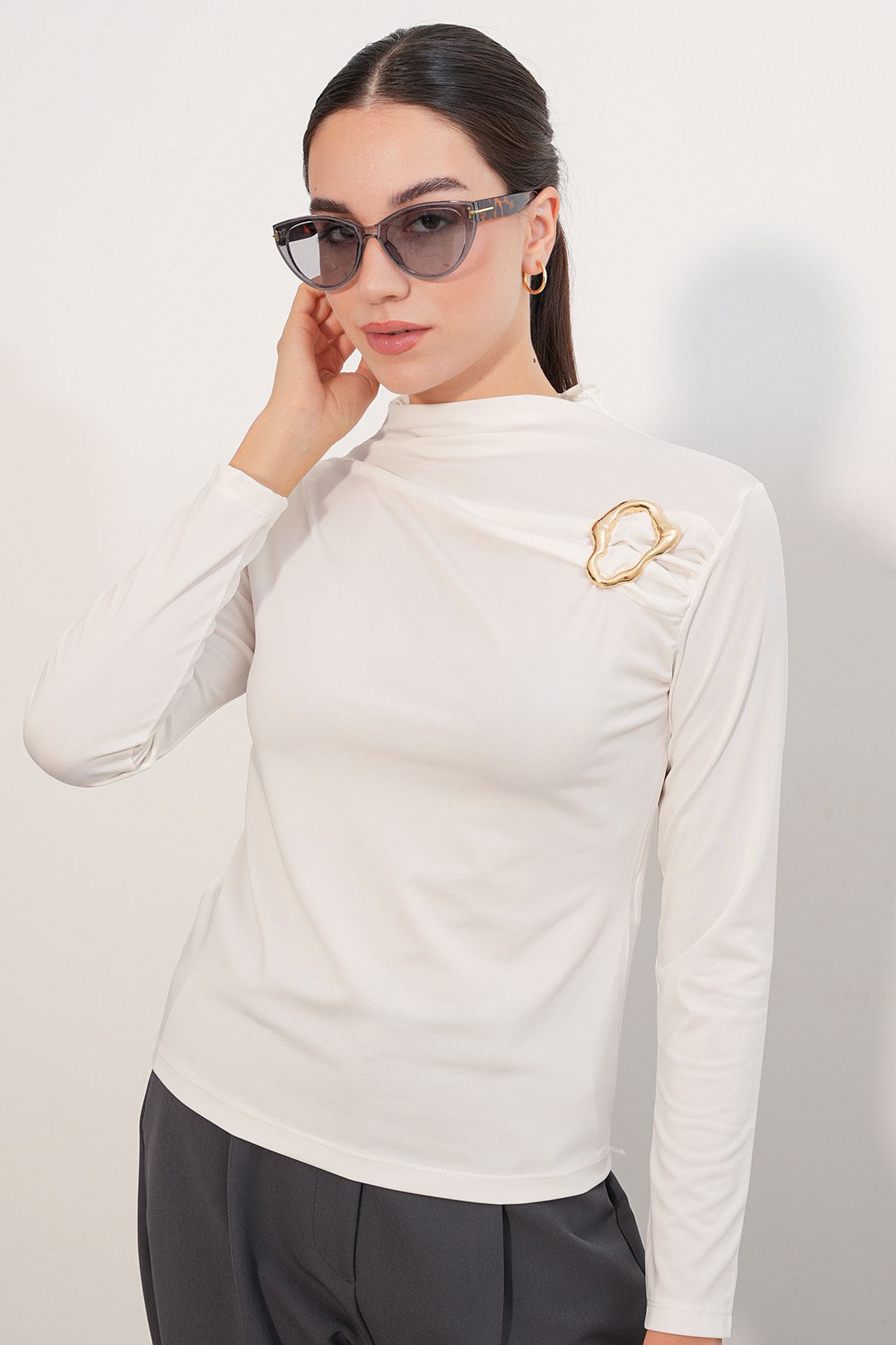 BDART Women's Blouse 3
