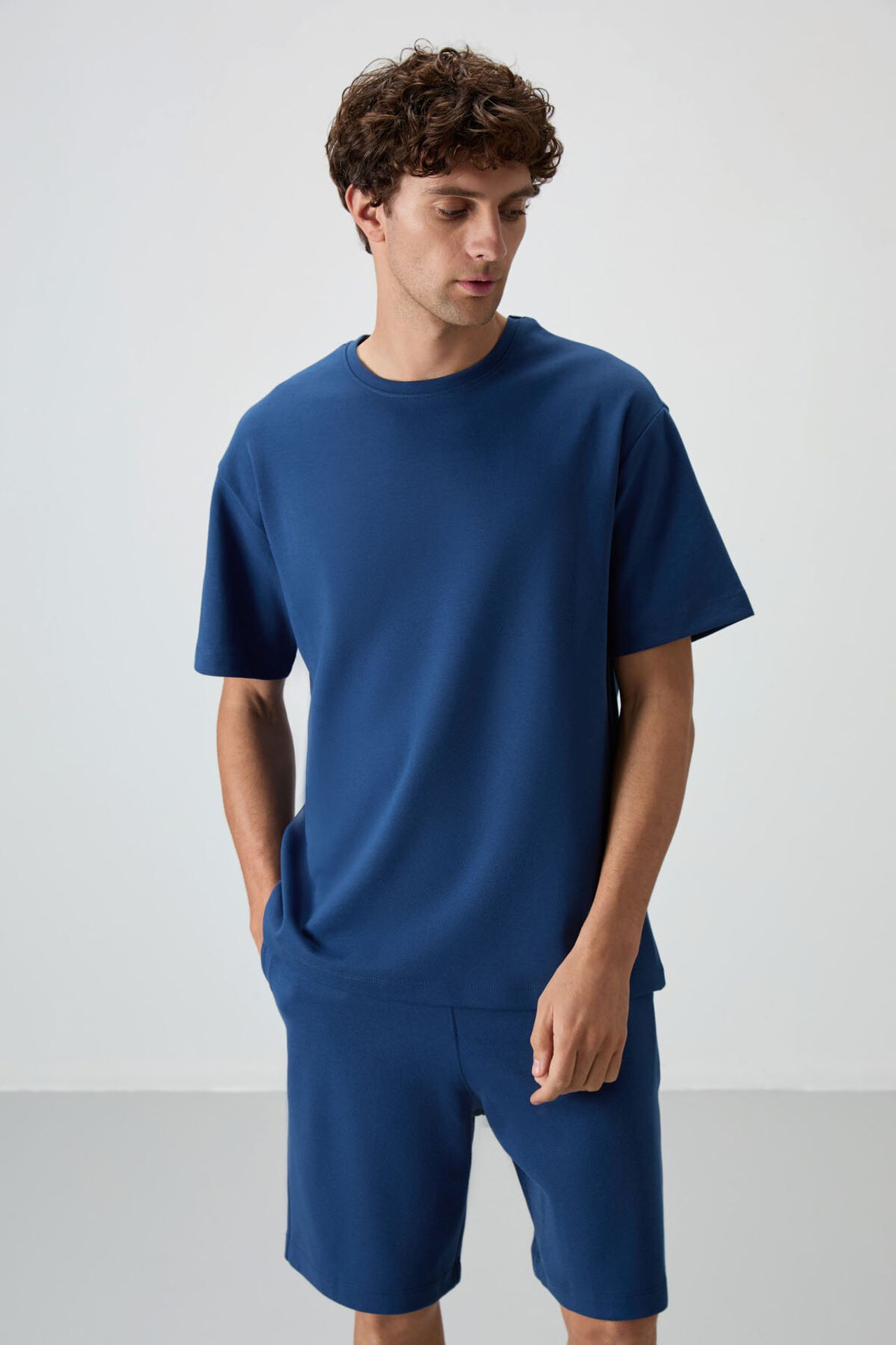 TOMMY Oversized T-Shirt And Shorts Set 6