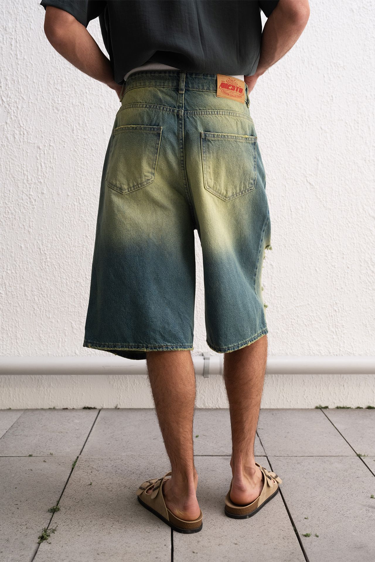 GIESTO Destroyed Denim Capri Shorts 5