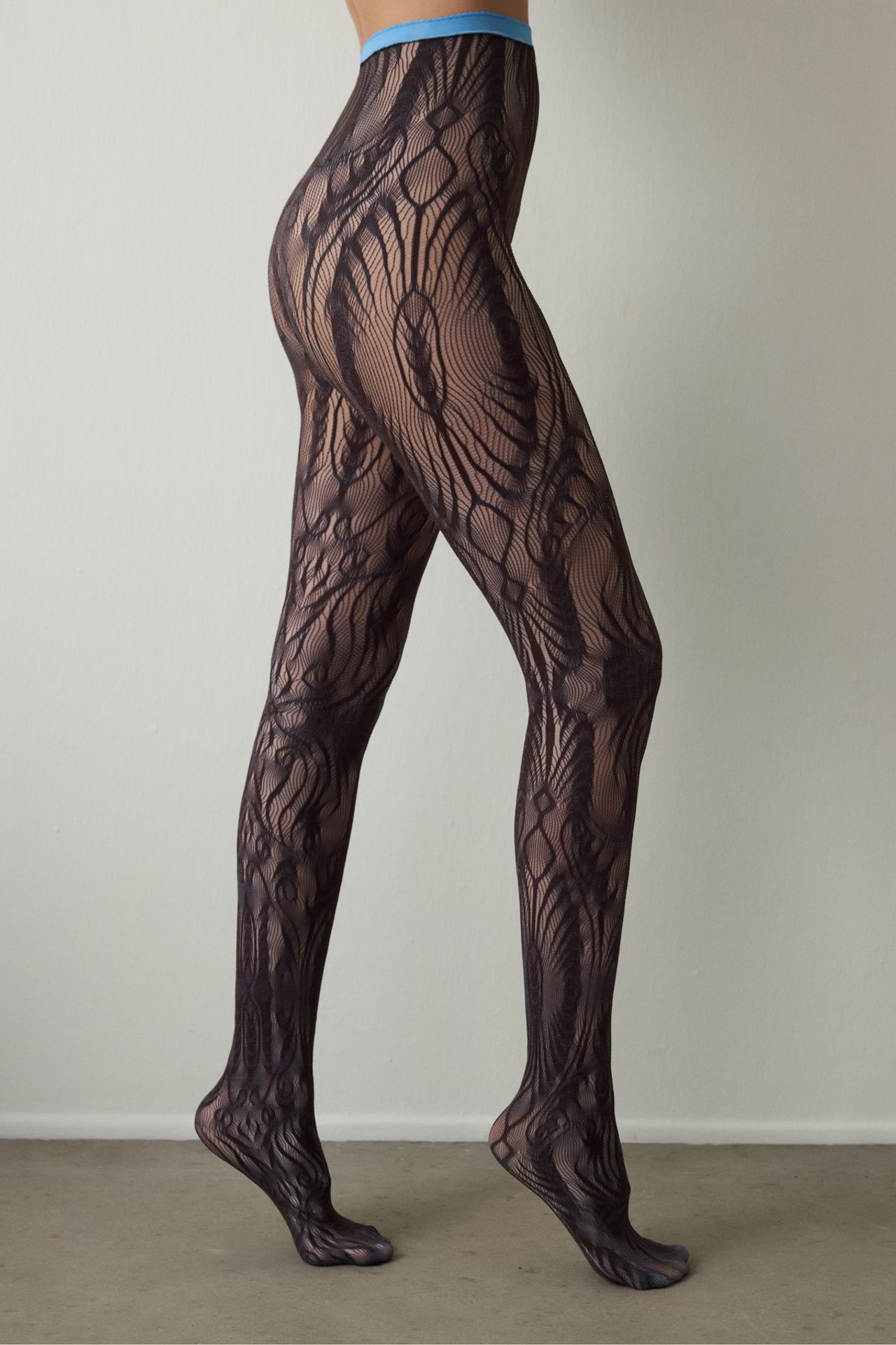 PENTI Pair Duo Mesh Pattern Denier Sheer Tights 5