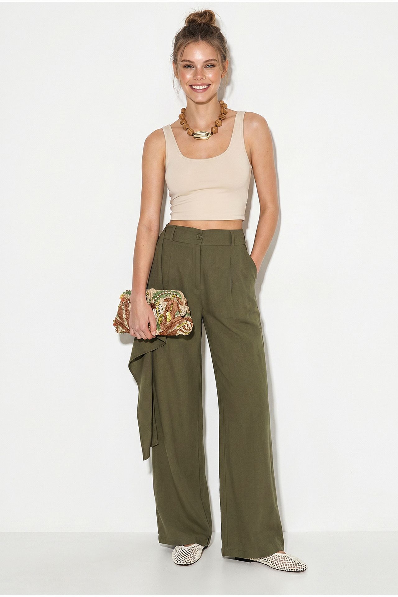 LUCCI High-Waist Wide-Leg Crepe Trousers 3
