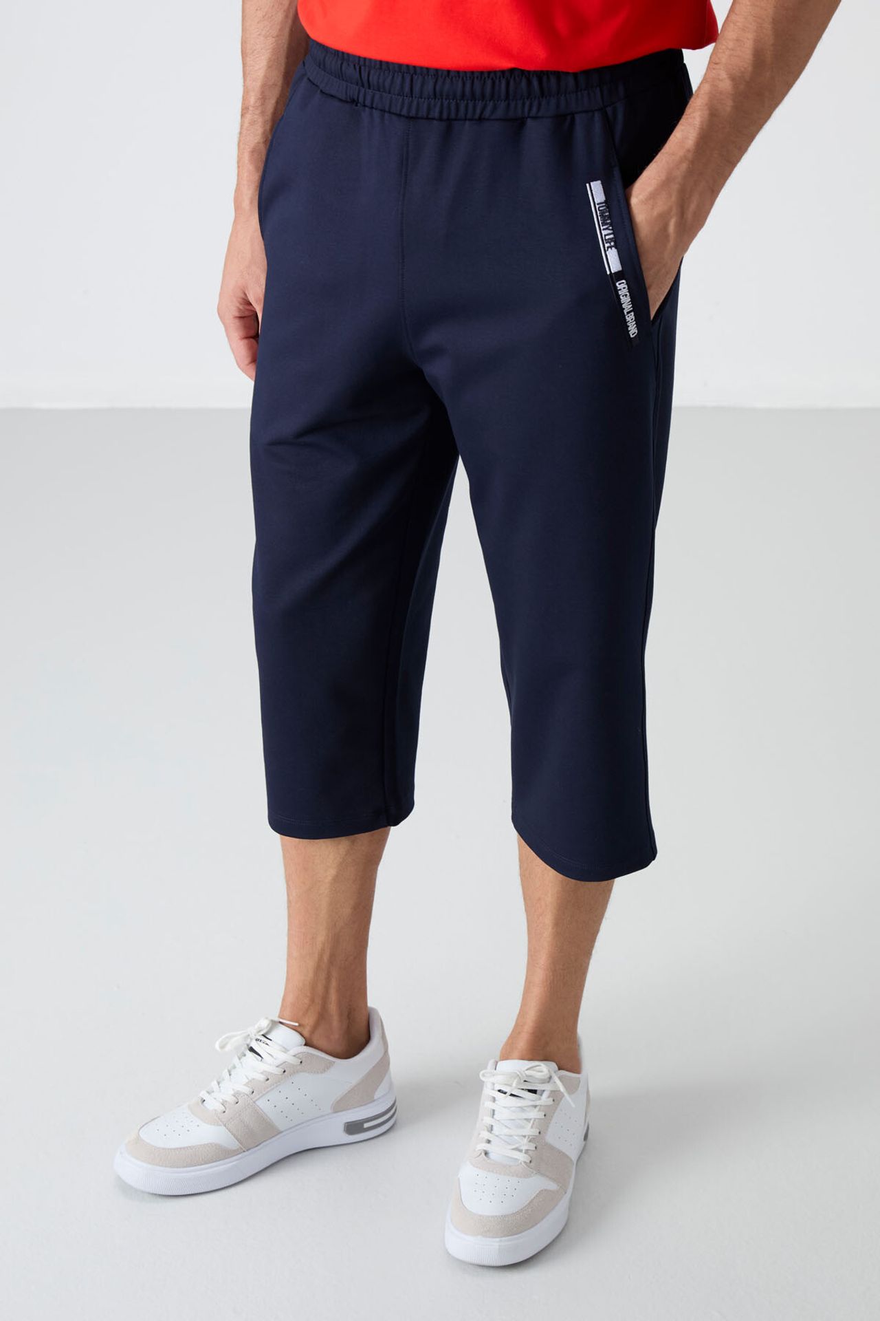 TOMMY Men's Mid-Waist Capri Shorts 2