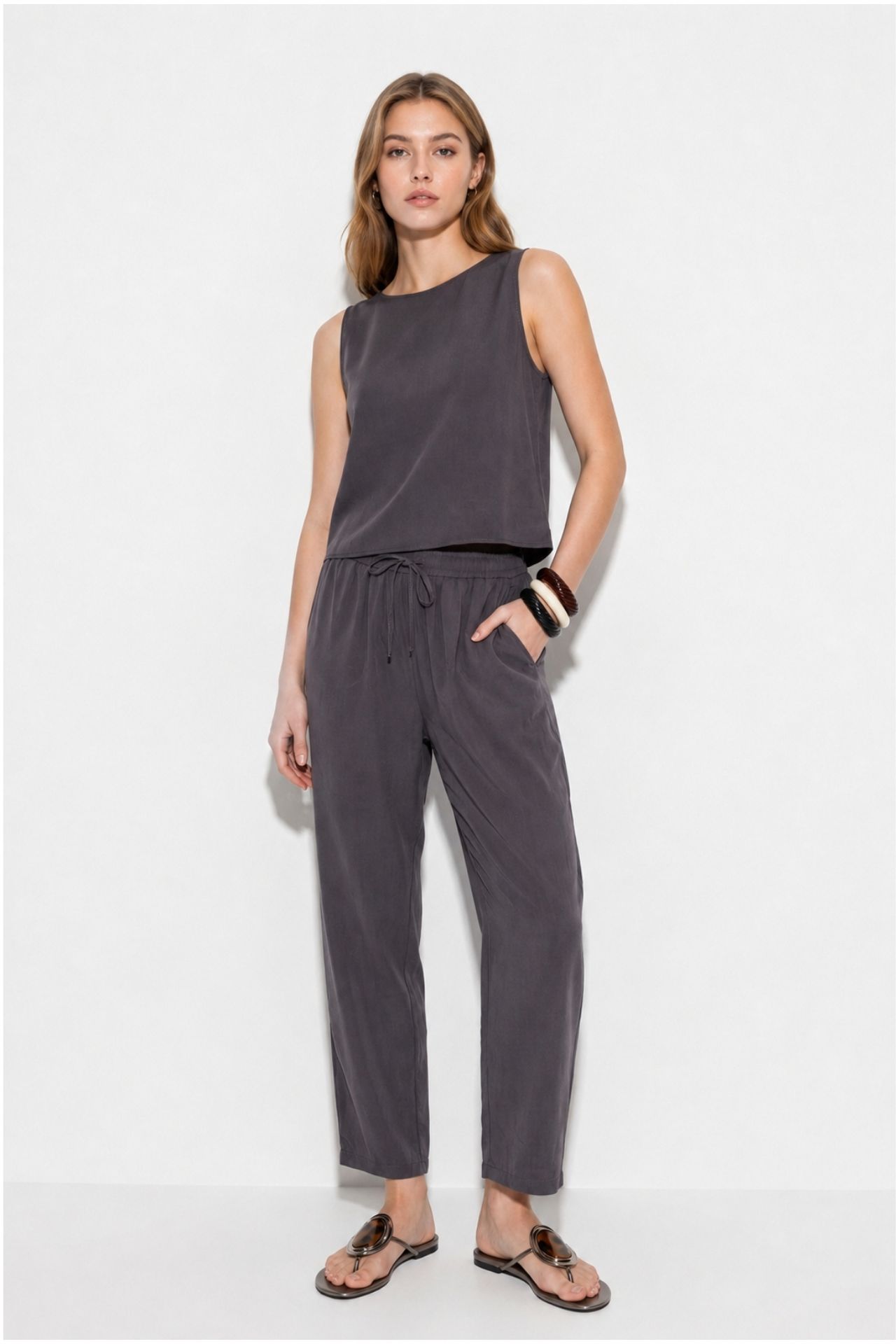 LUCCI Sleeveless Crew Neck Blouse and Carrof Fıt Pants Set 4