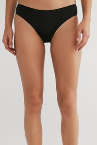 black-image-3