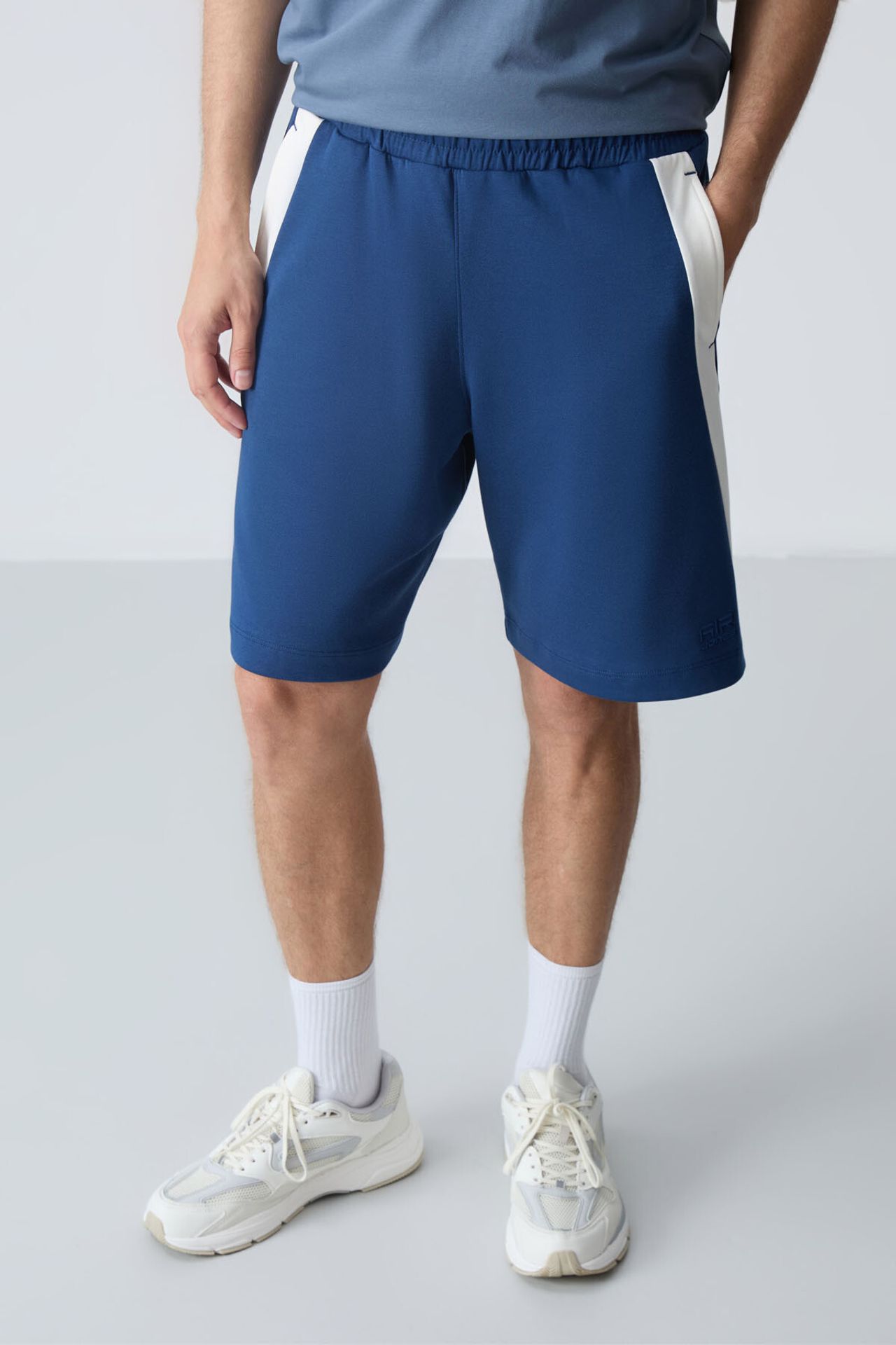 TOMMY Men's Cotton Blend Sweat Shorts 4