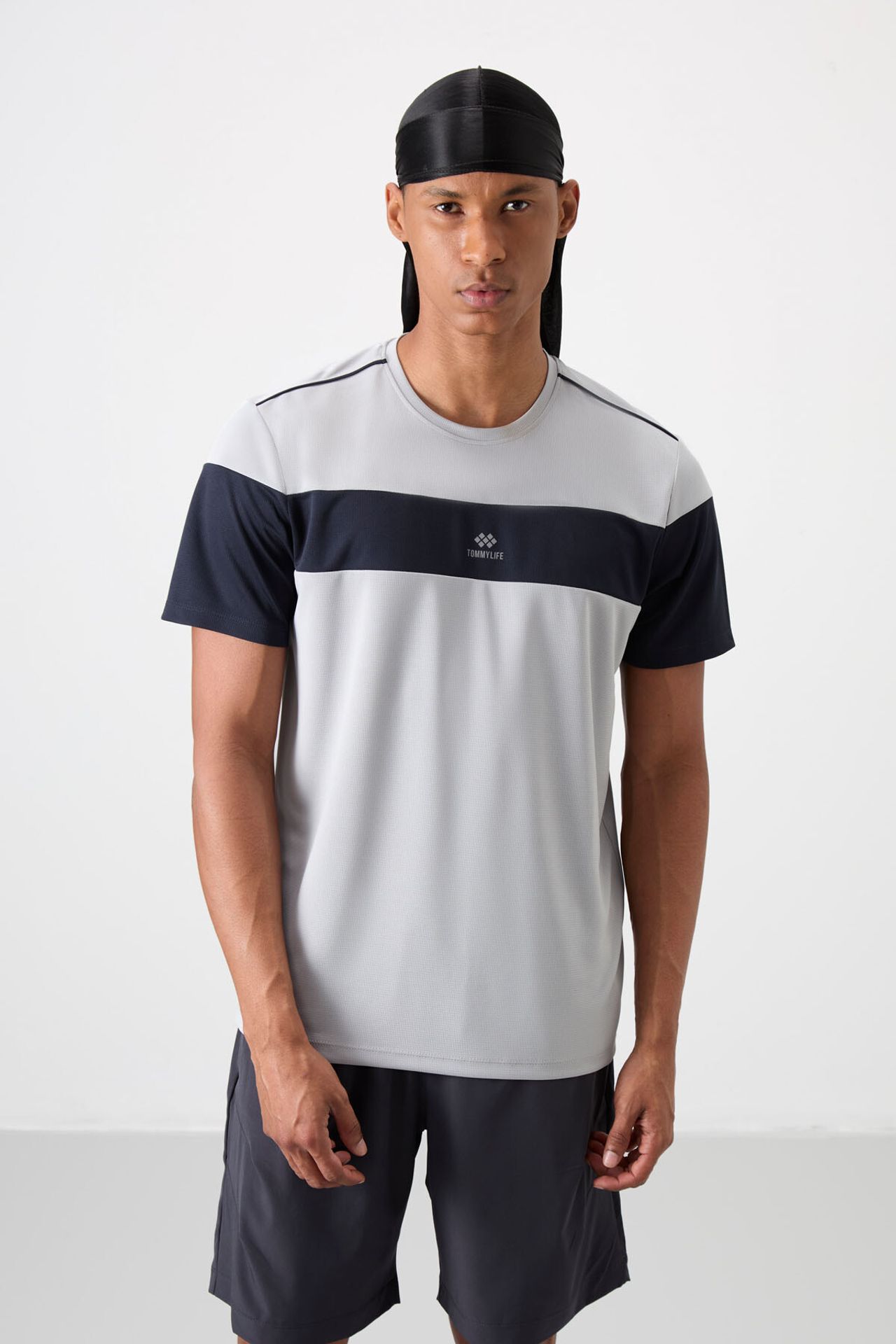 TOMMY Men's Color Block Crew Neck T-Shirt 5