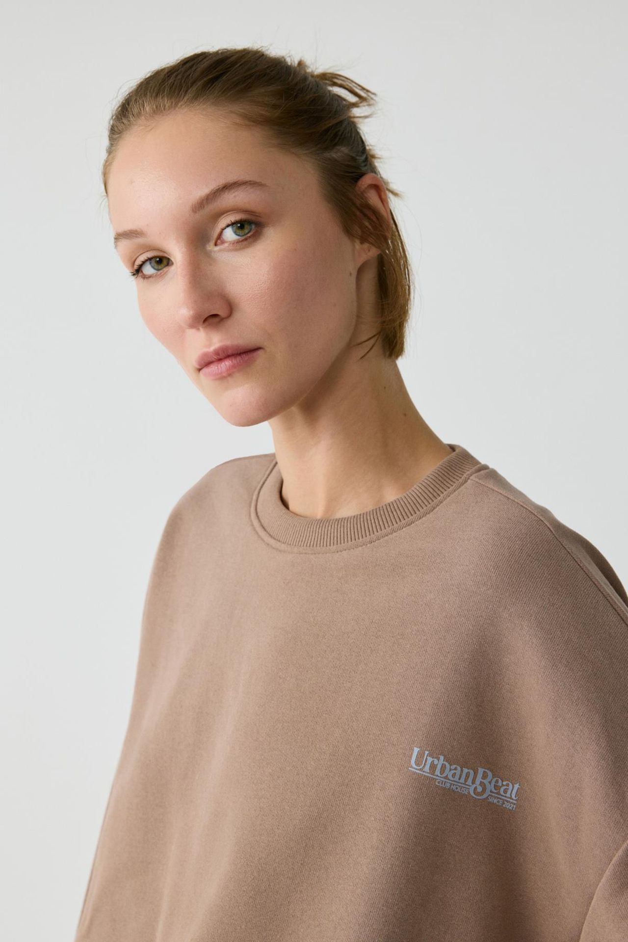 GRIMELANGE Oversized Crop Crew Neck Sweatshirt 4