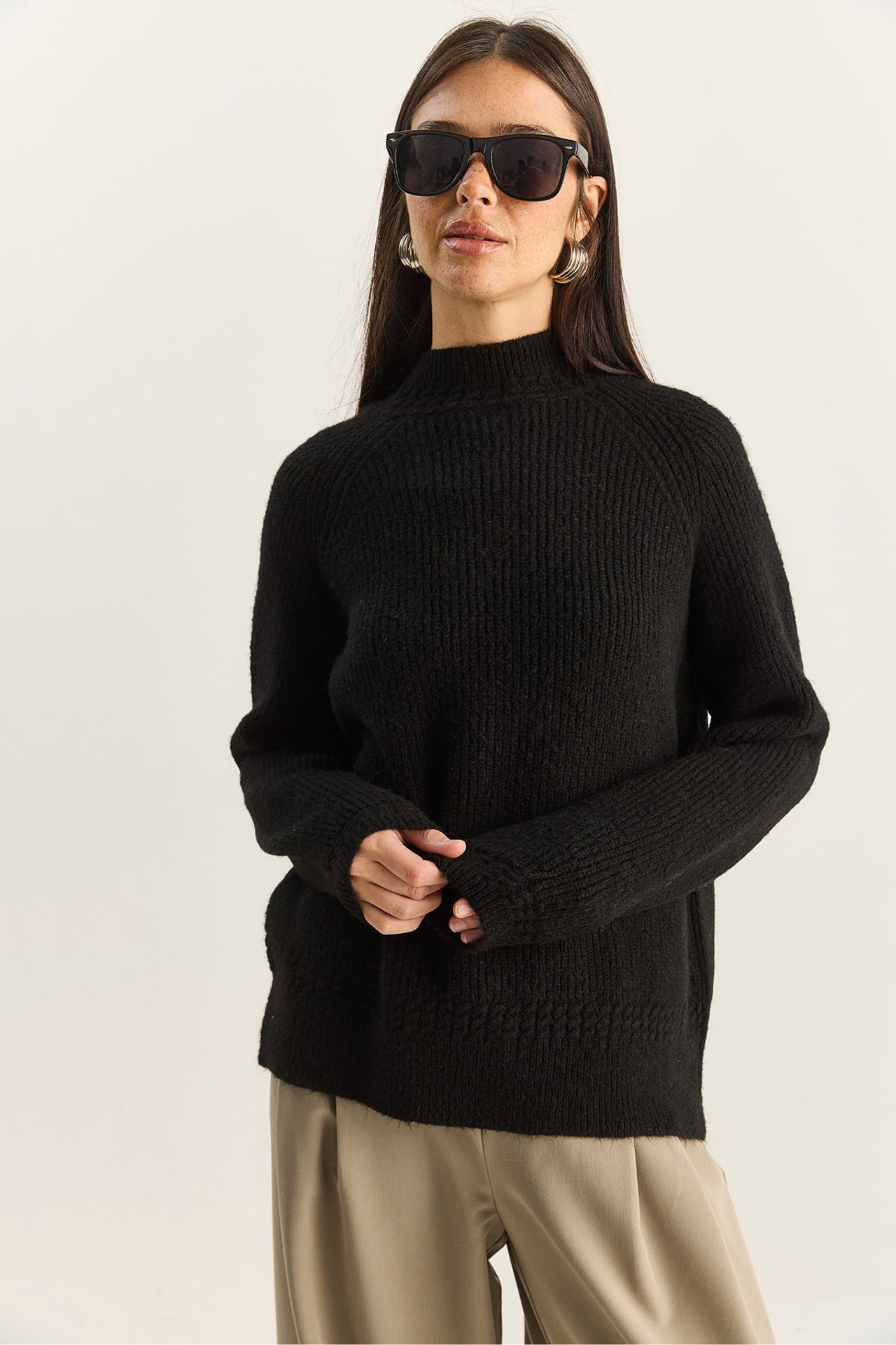 LUCCI Oversized Crew Neck Knit Sweater 4