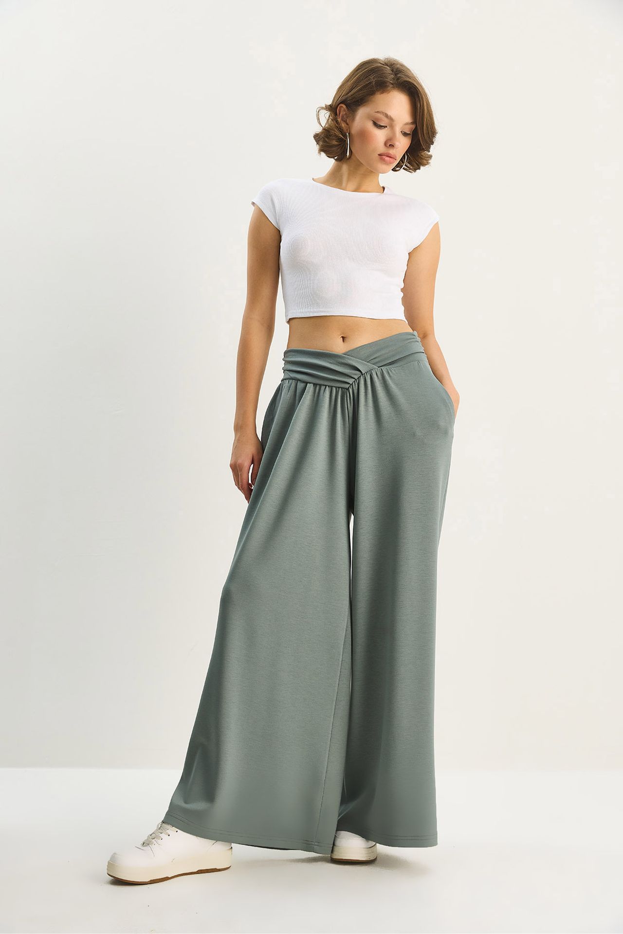 LUCCI Arched Waist Palazzo Pants 5