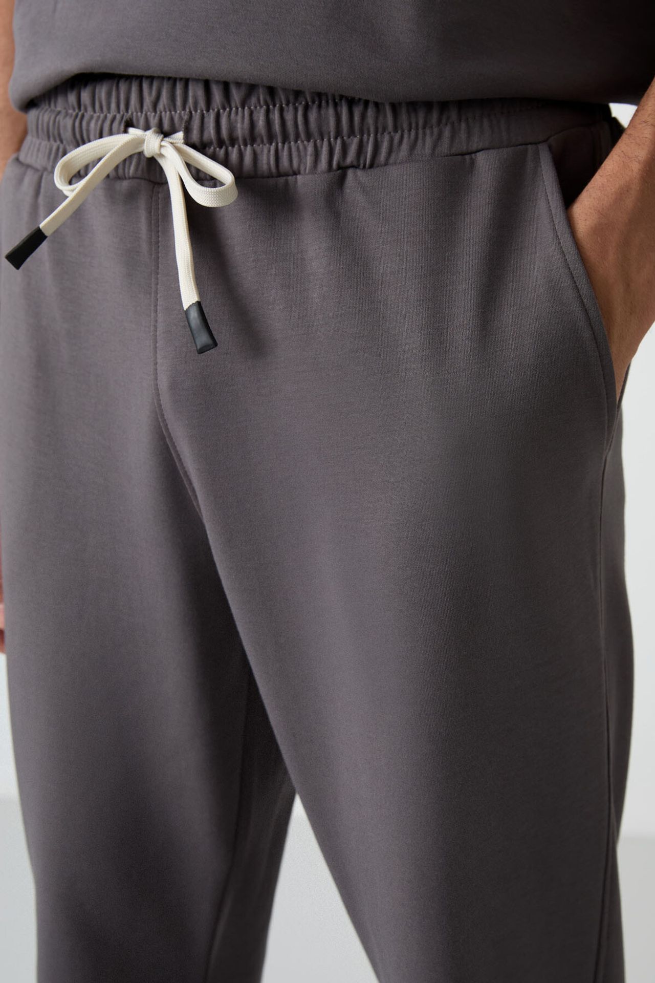 TOMMY Men's Oversized T-shirt And Pants Set 4