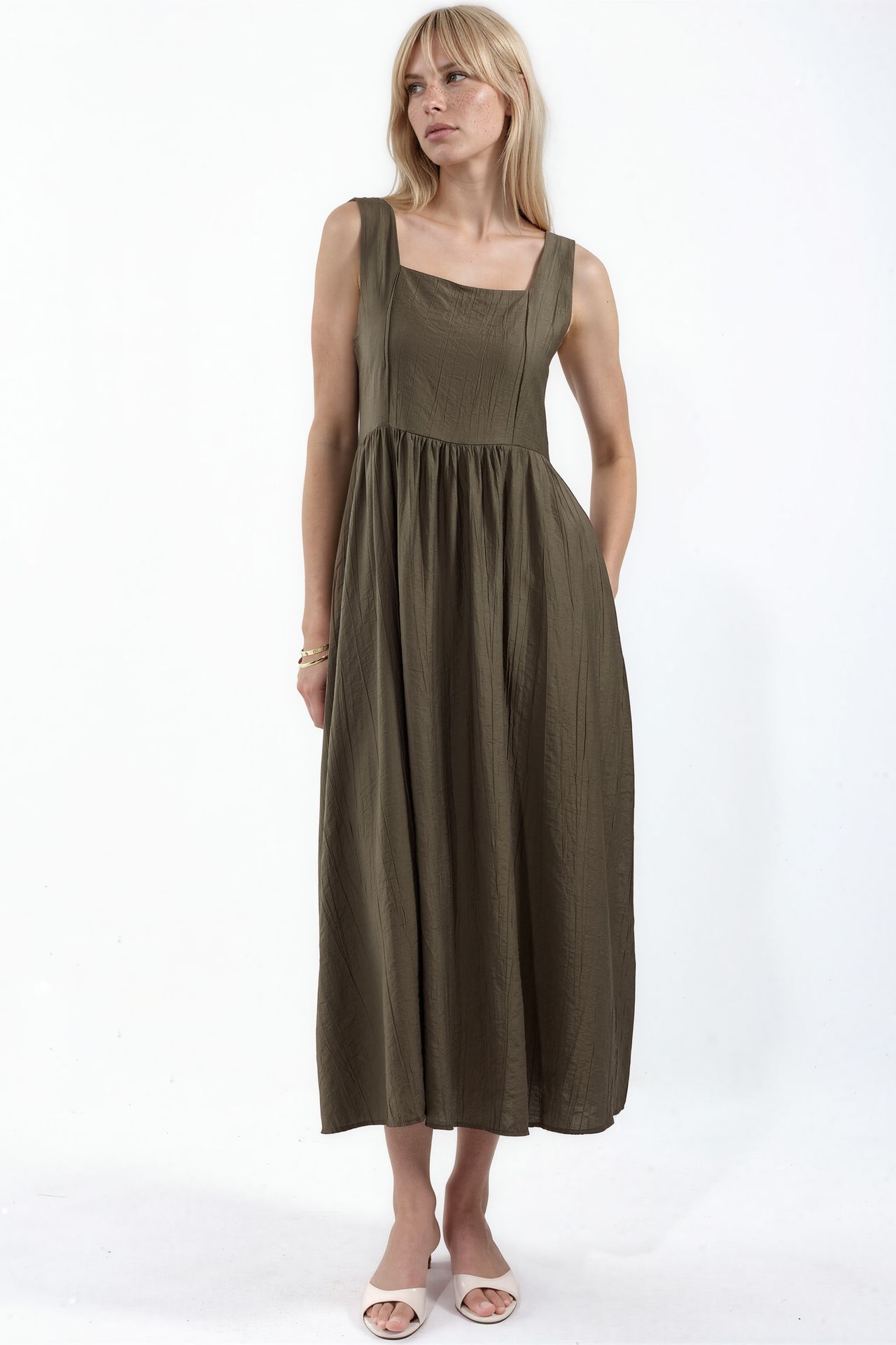 BUSEM Solid Midi Dress with Square Collar 1