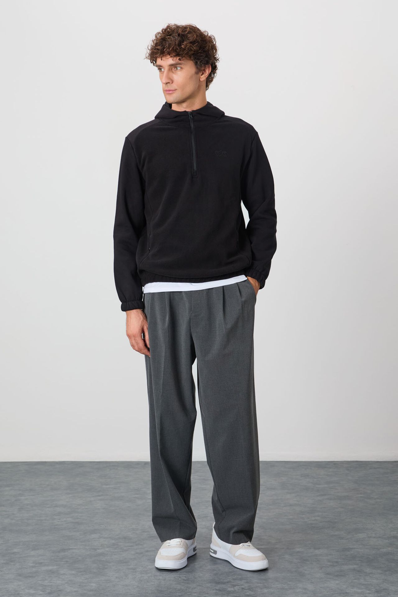 TOMMY Men's Color-Blocked Half-Zip Plush Sweatshirt 1
