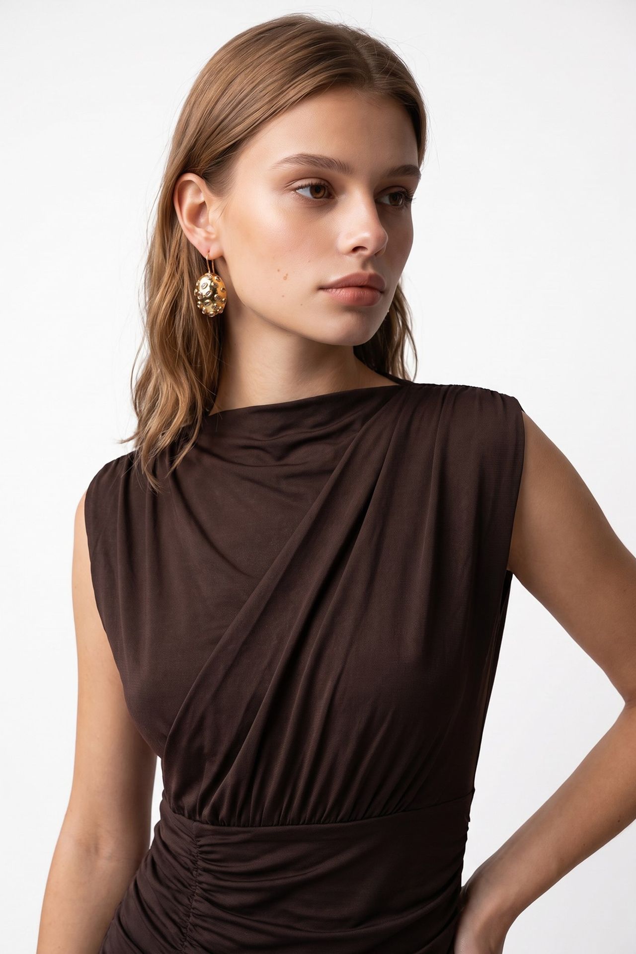MIXRAY Sleeveless Bodycon Maxi Dress With Cowl Neck 2