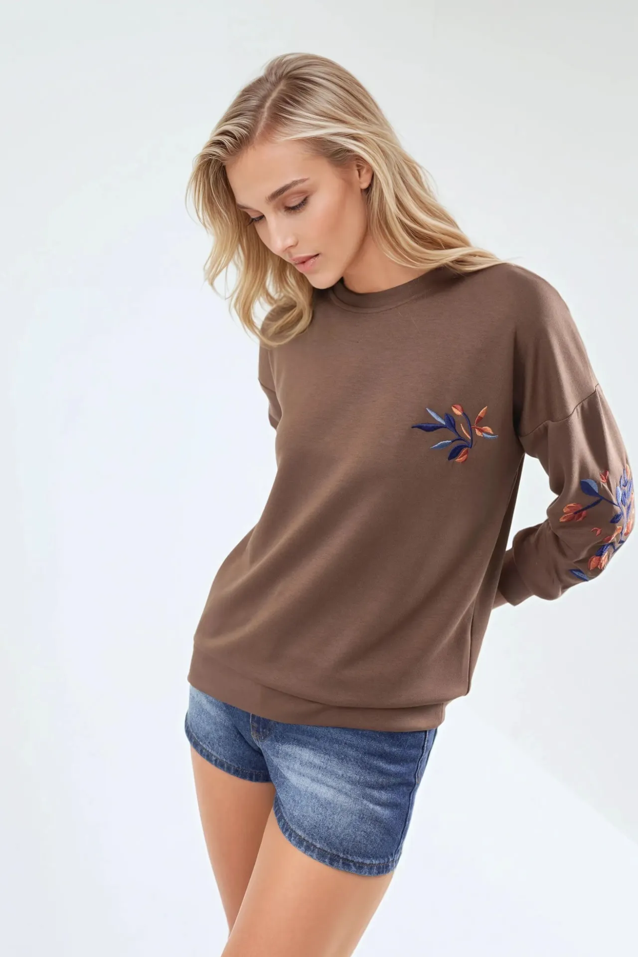 BERSAN Women's Crew Neck Sweatshirt 2