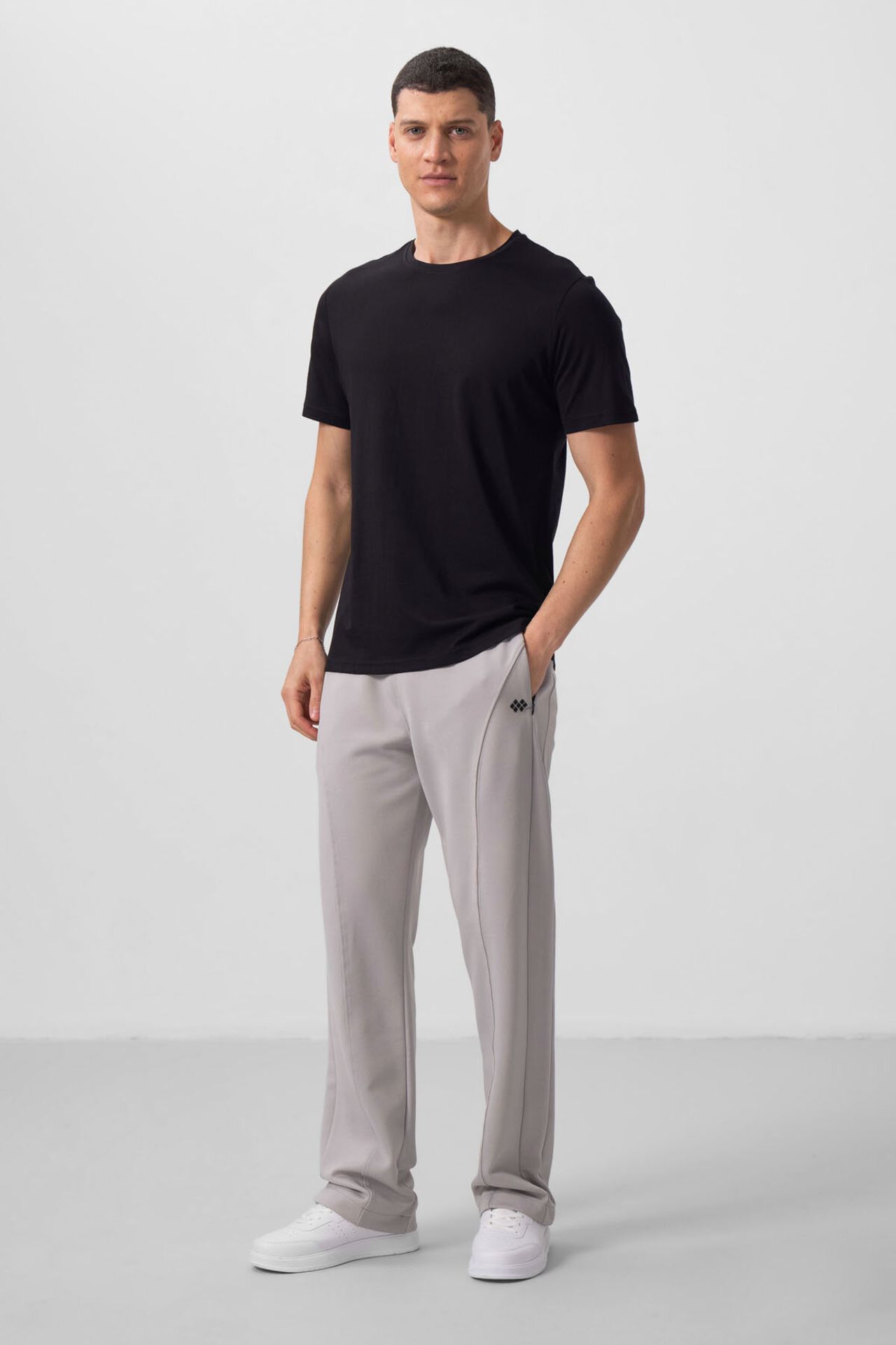 TOMMY Comfort Fit Crew Neck T-Shirt 5