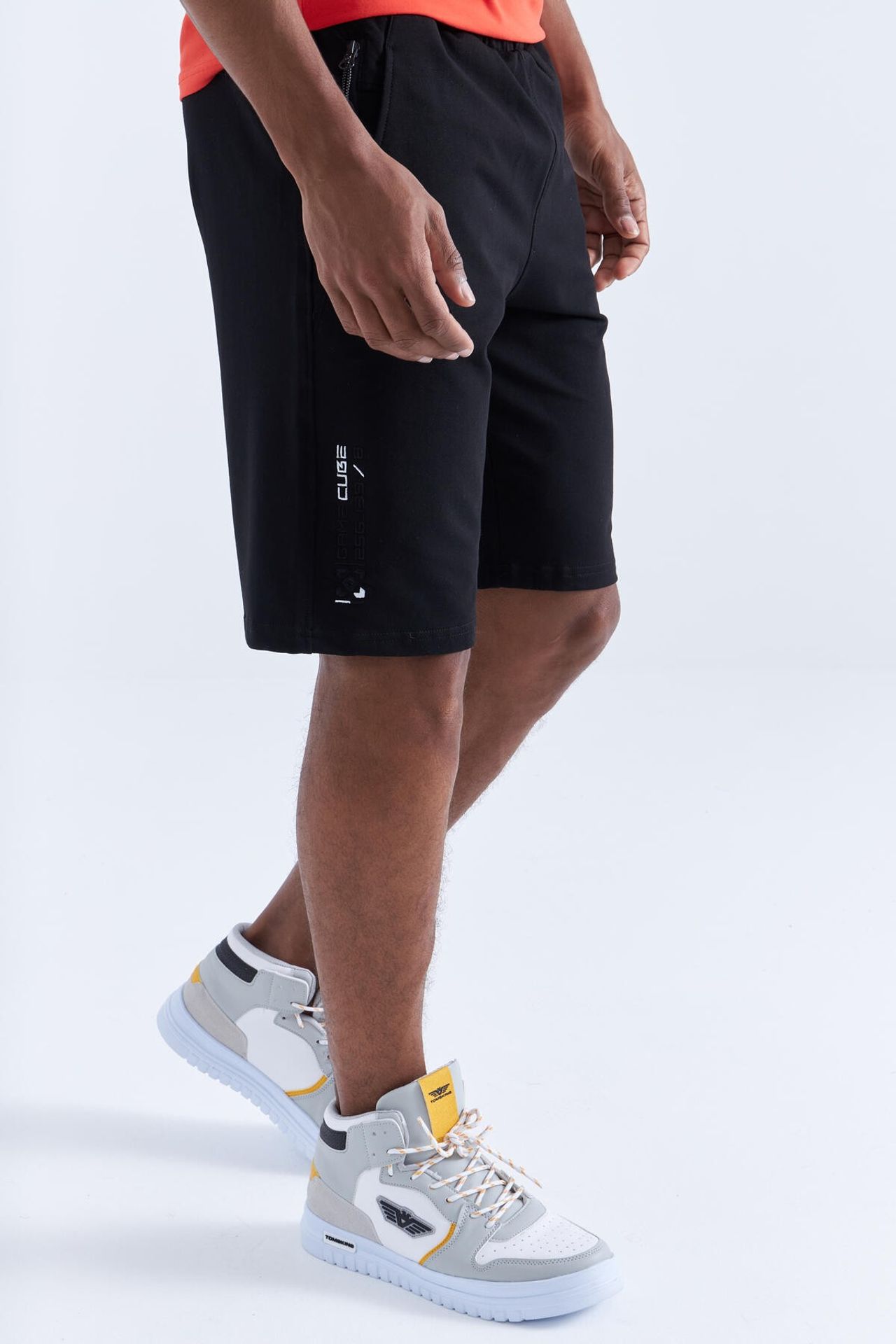 TOMMY Men's Jersey Shorts With Drawstring Waist 6