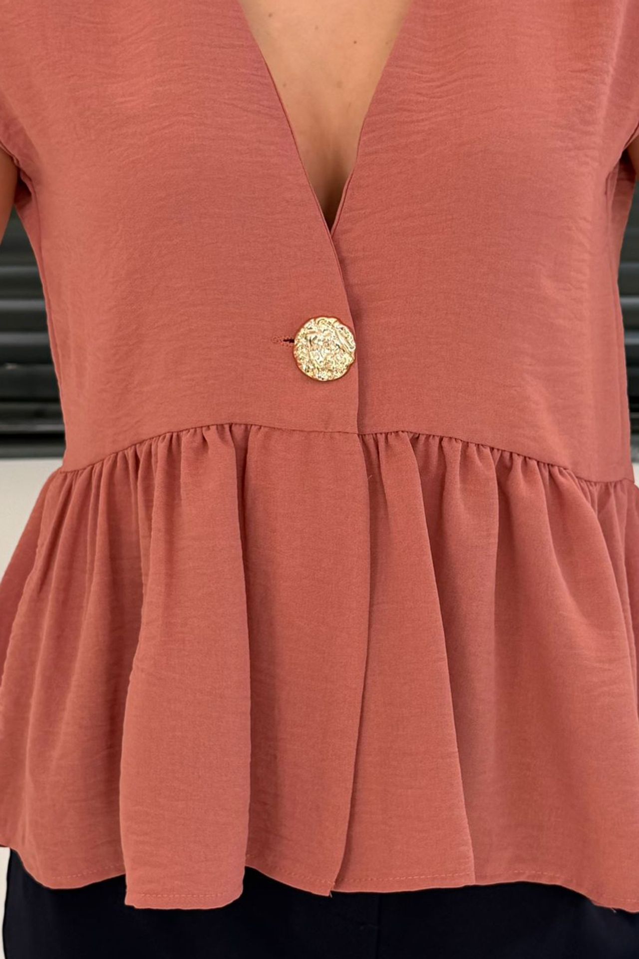 BDART V-Neck Buttoned Sleeveless Blouse 3