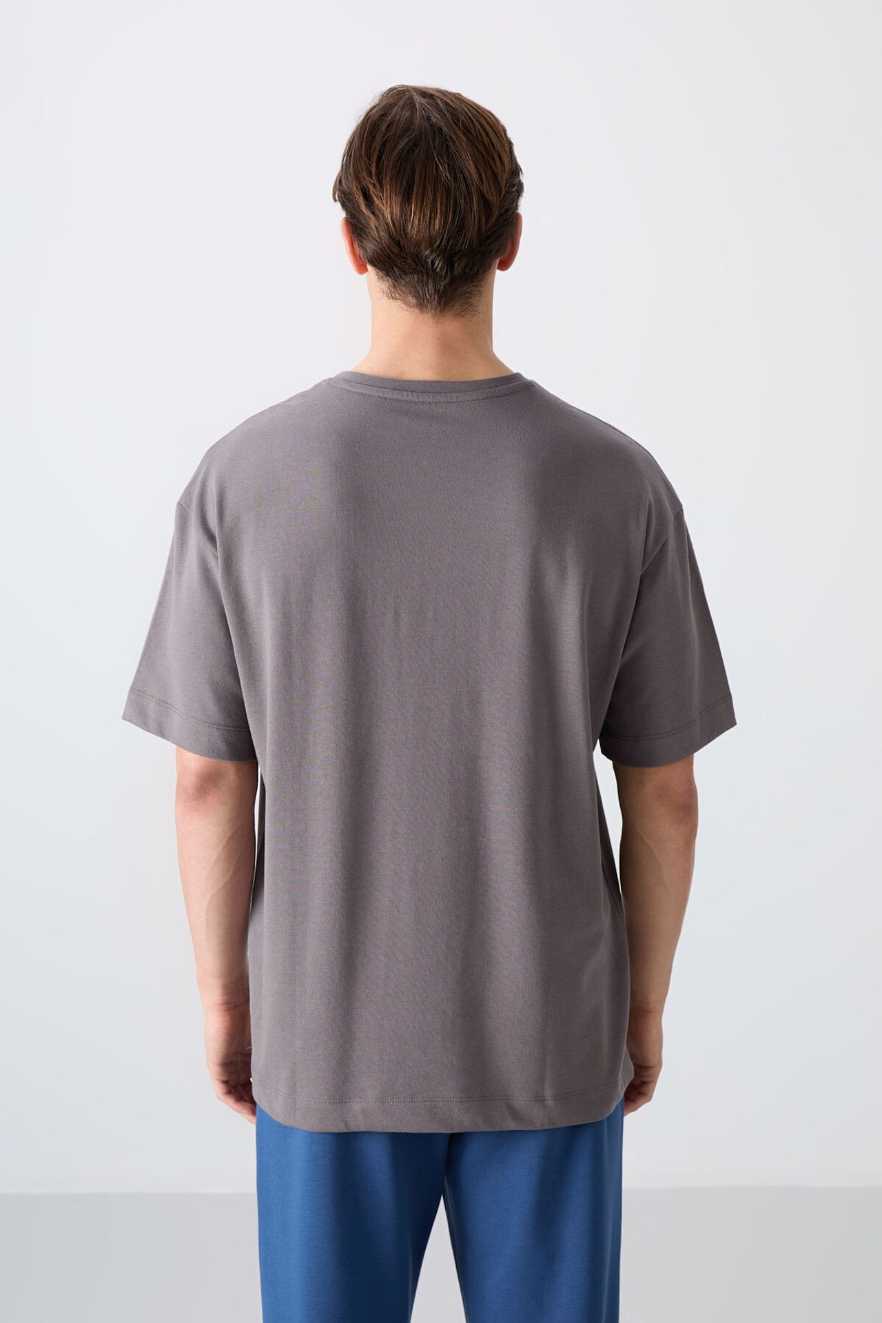 TOMMY Oversized Logo Crew Neck T-Shirt 5