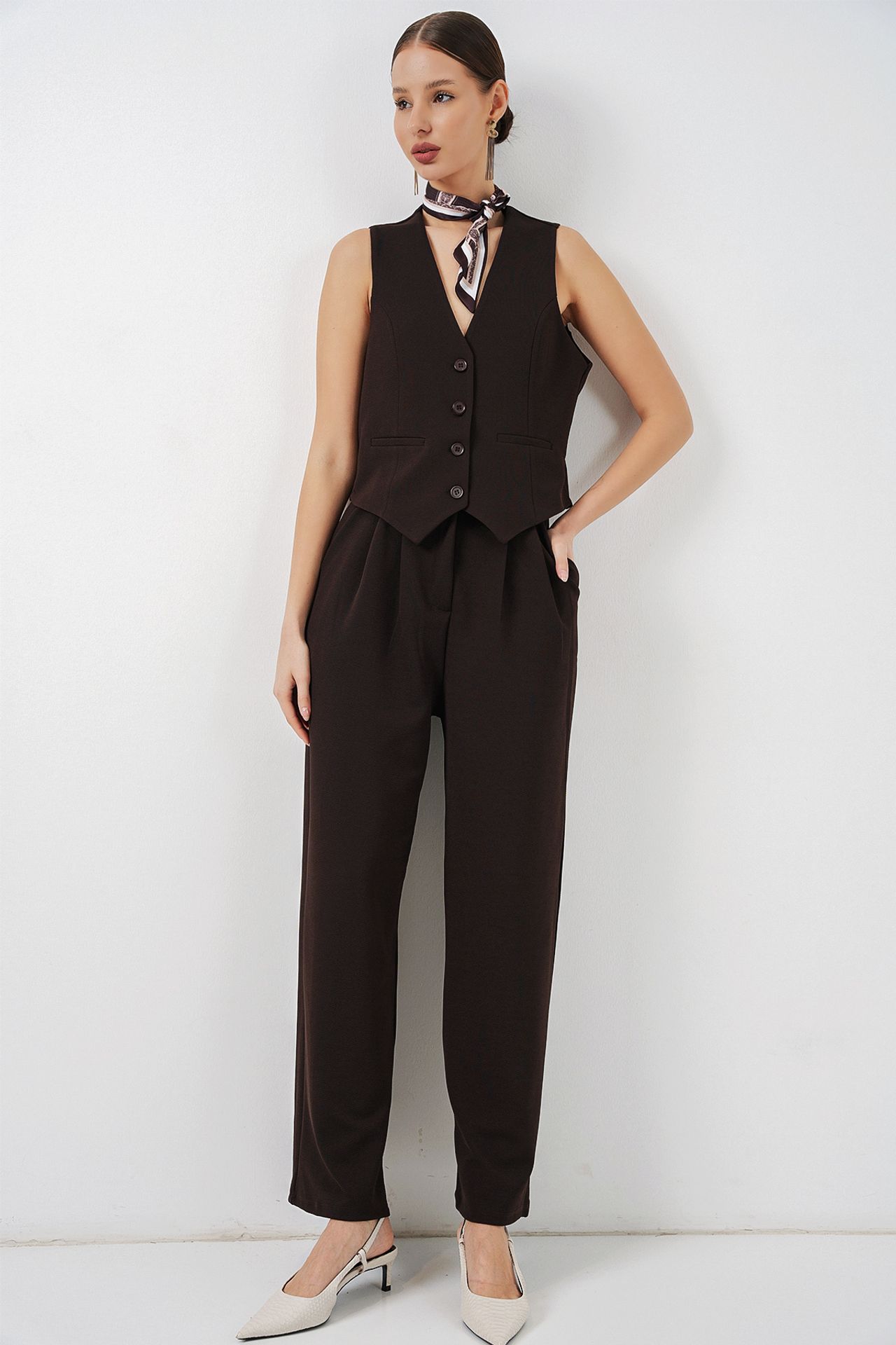 BDART V-neck Crepe Waistcoat 1