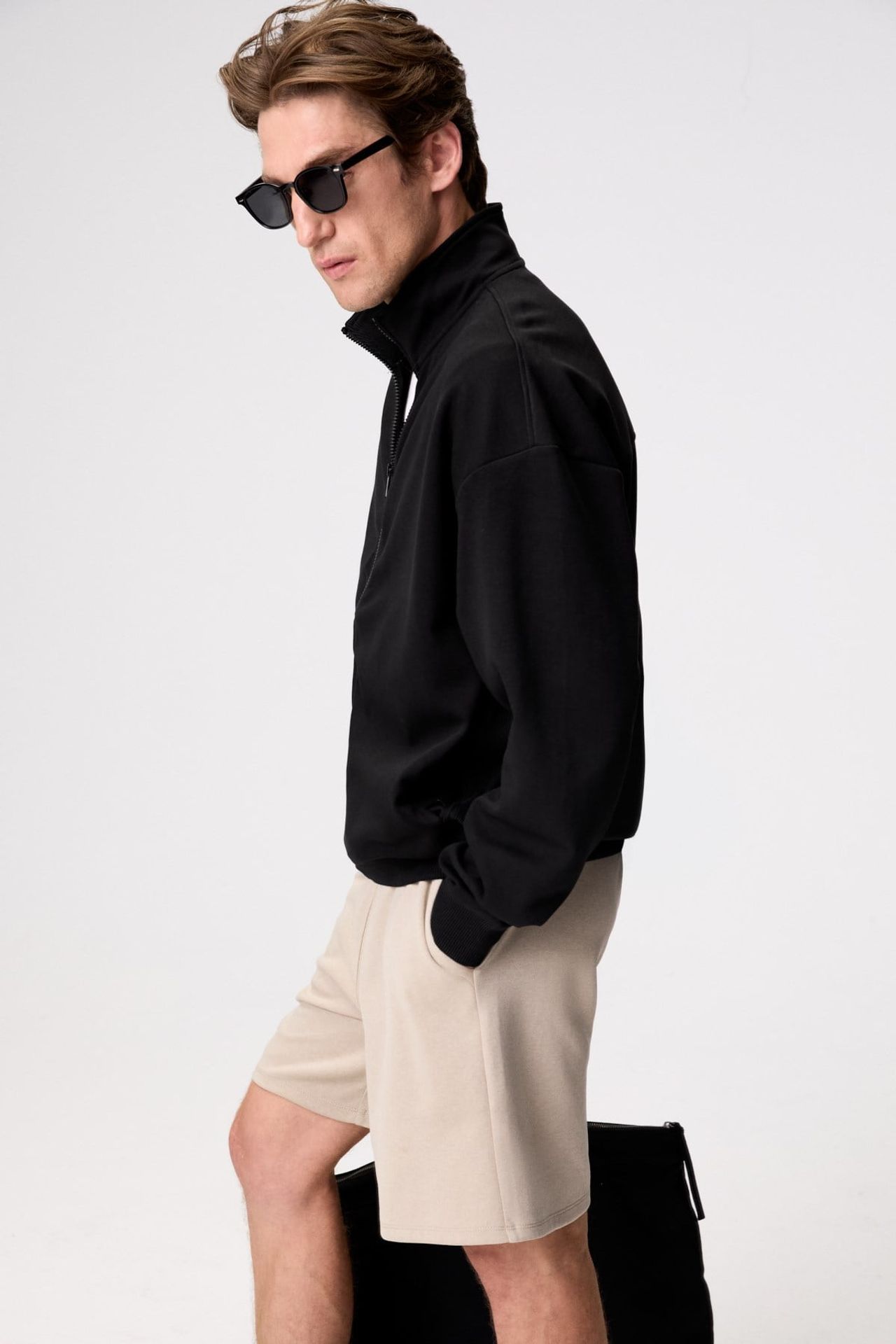 GRIMELANGE Crew Neck Long Sleeve Sweatshirt 2
