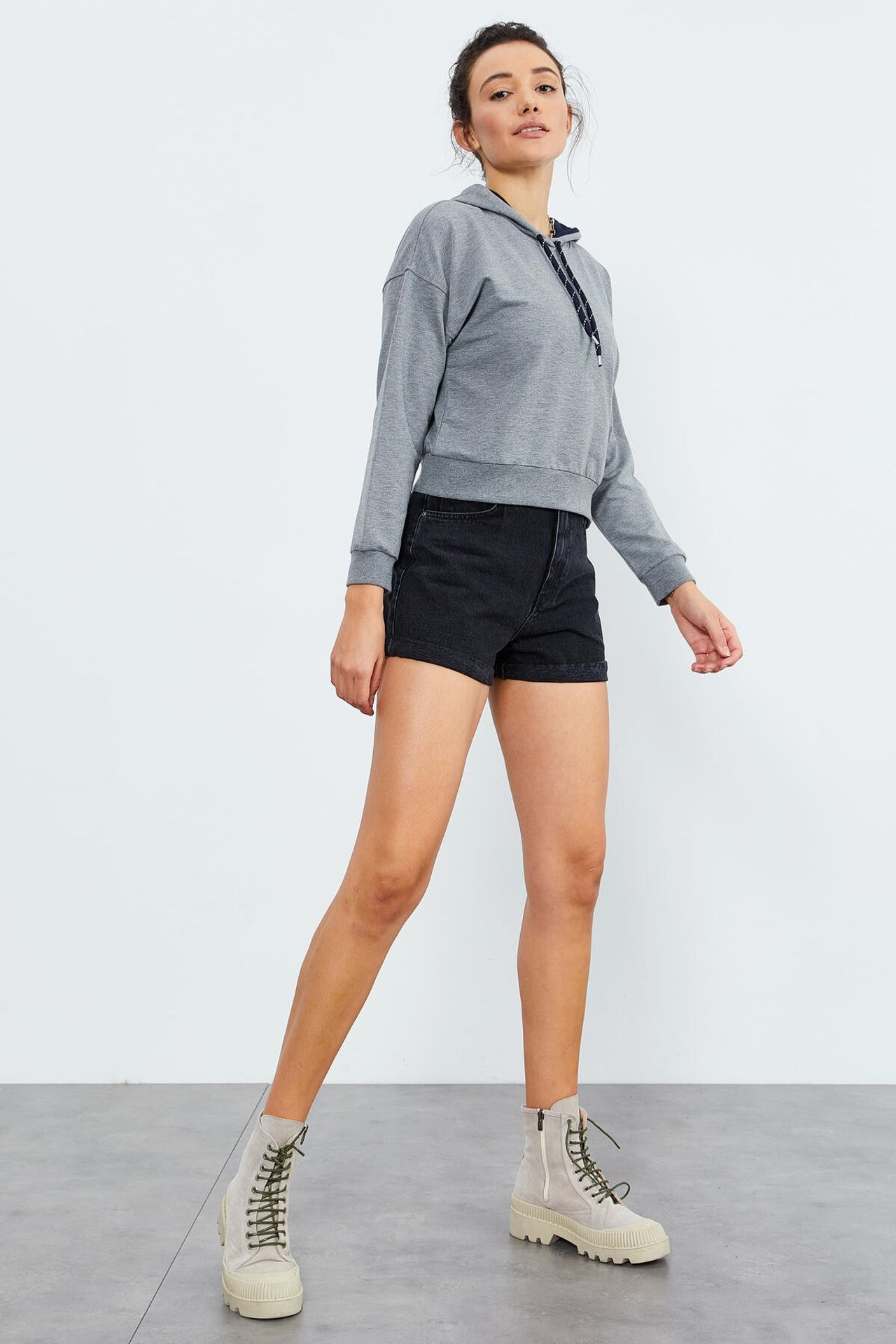 TOMMY Relaxed Hooded Sweatshirt With Tie Detail 6