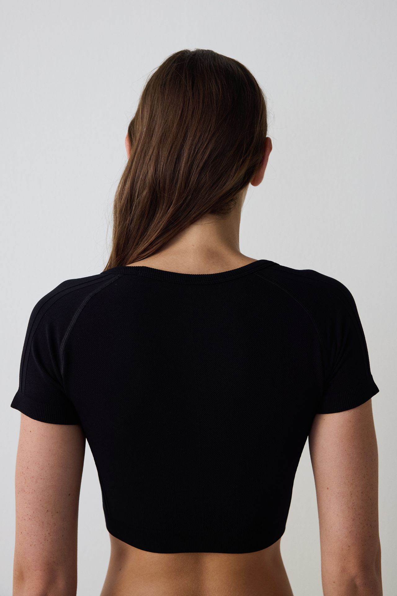 PENTI Seamless Slim Fit Short Sleeve Crop Sports Top