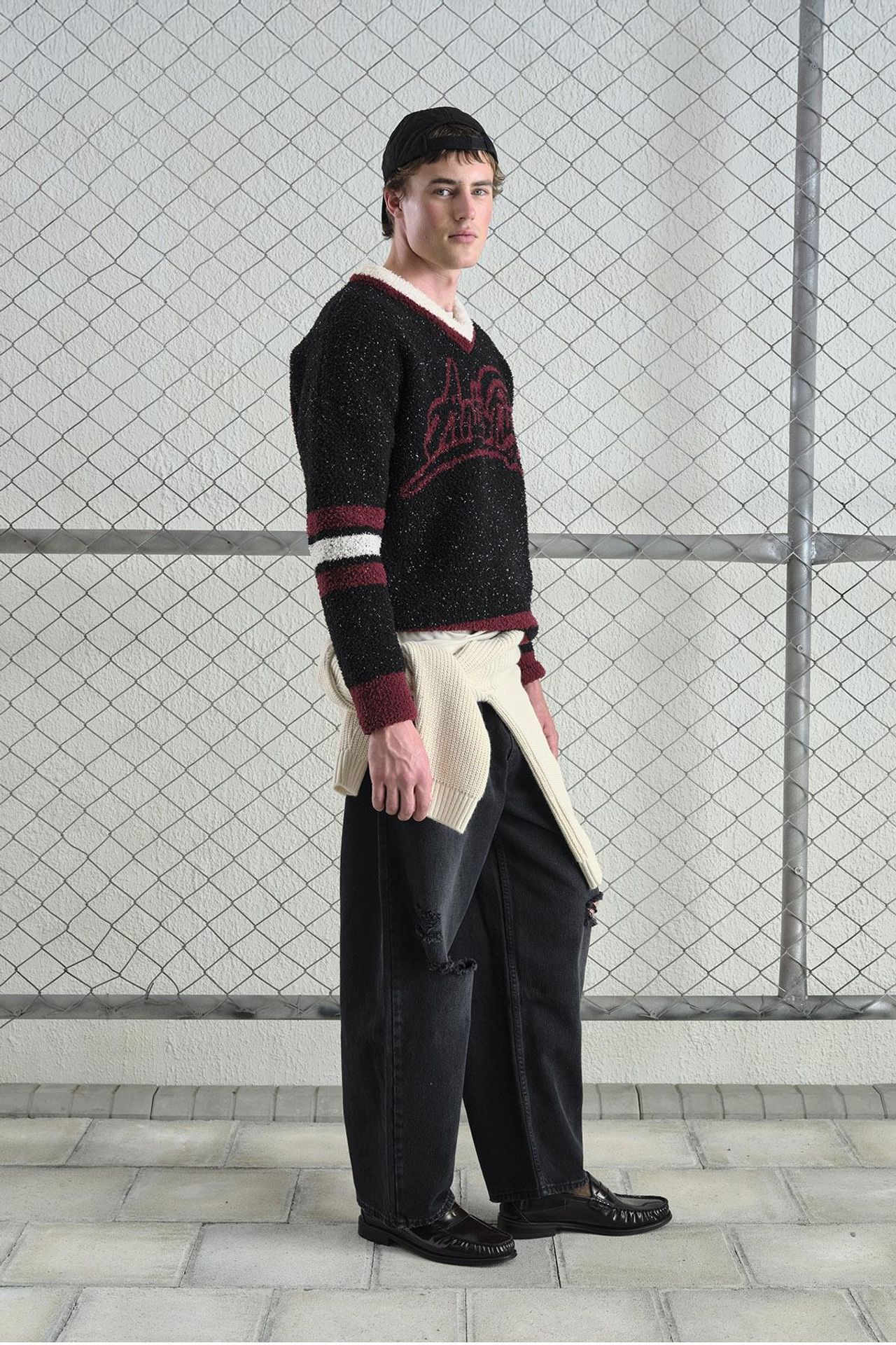 GIESTO Oversized V-Neck Plush Sweater 3