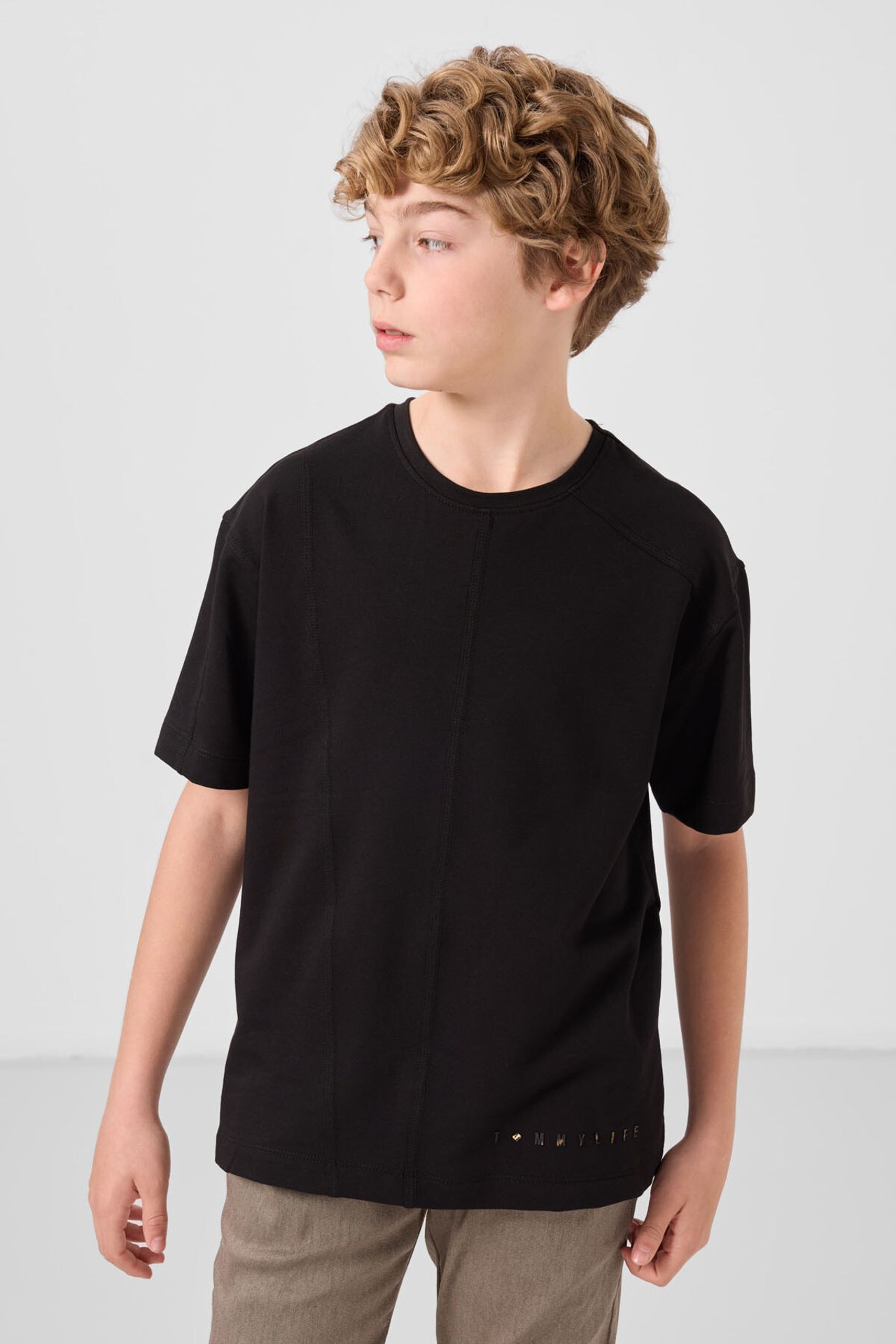 TOMMY Youth Oversized Crew Neck T-Shirt 3
