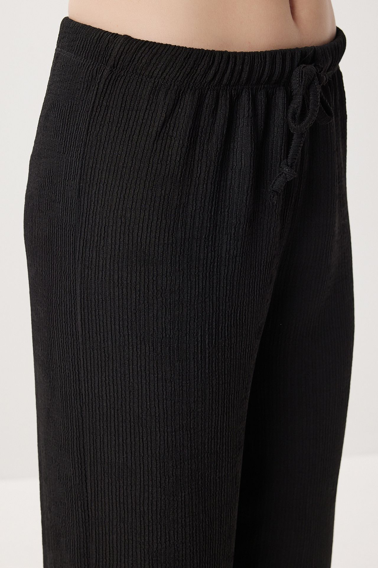 ISTANBUL High Waist Textured Wide Leg Pants 3