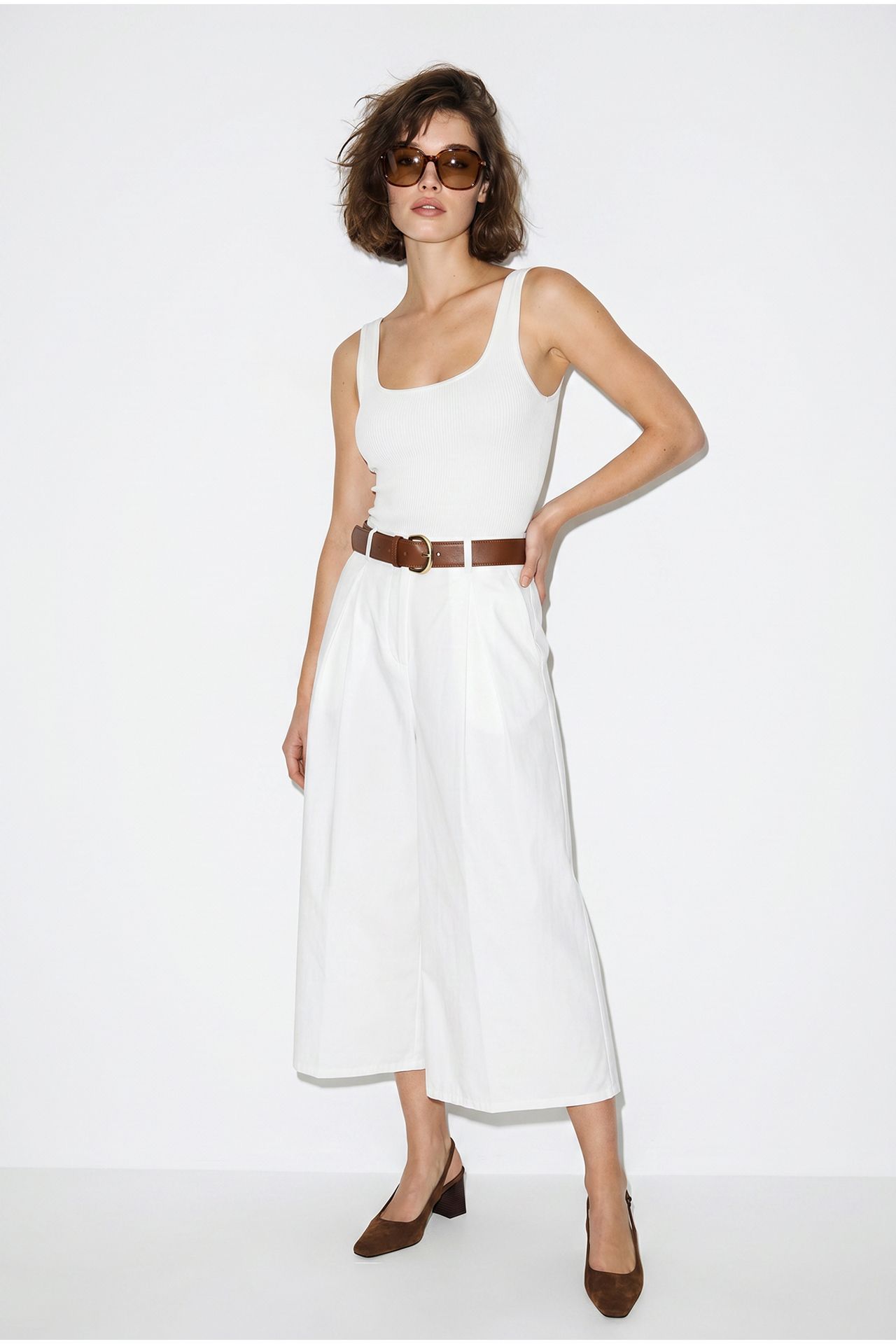 LUCCI High-waist Wide-leg Pleated Culottes 3
