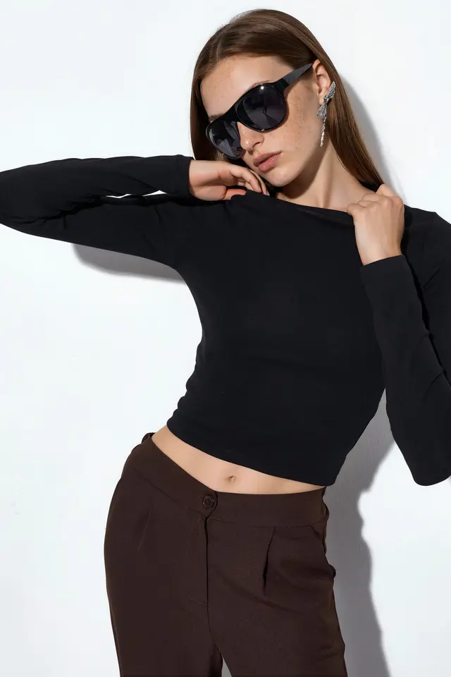 BUSEM Long Sleeve Crew Neck Blouse