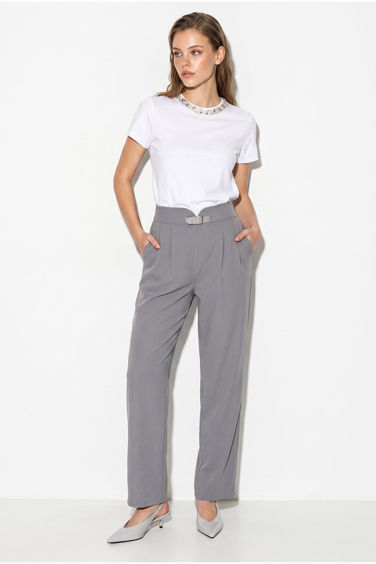 LUCCI Women's Pants