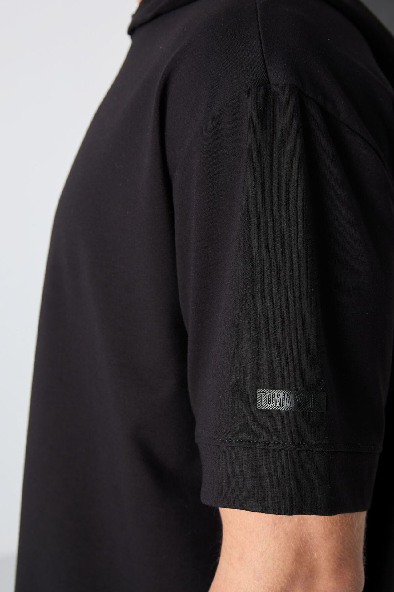 TOMMY Oversized Hooded Short-Sleeve T-Shirt 3