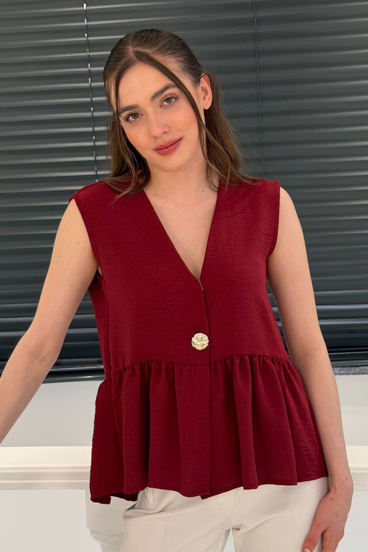 BDART V-Neck Buttoned Sleeveless Blouse 1