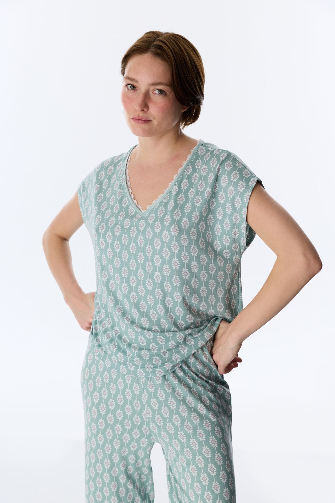 PENTI Alia Capri Trousers Floral Short-Sleeve Pyjama Set 2