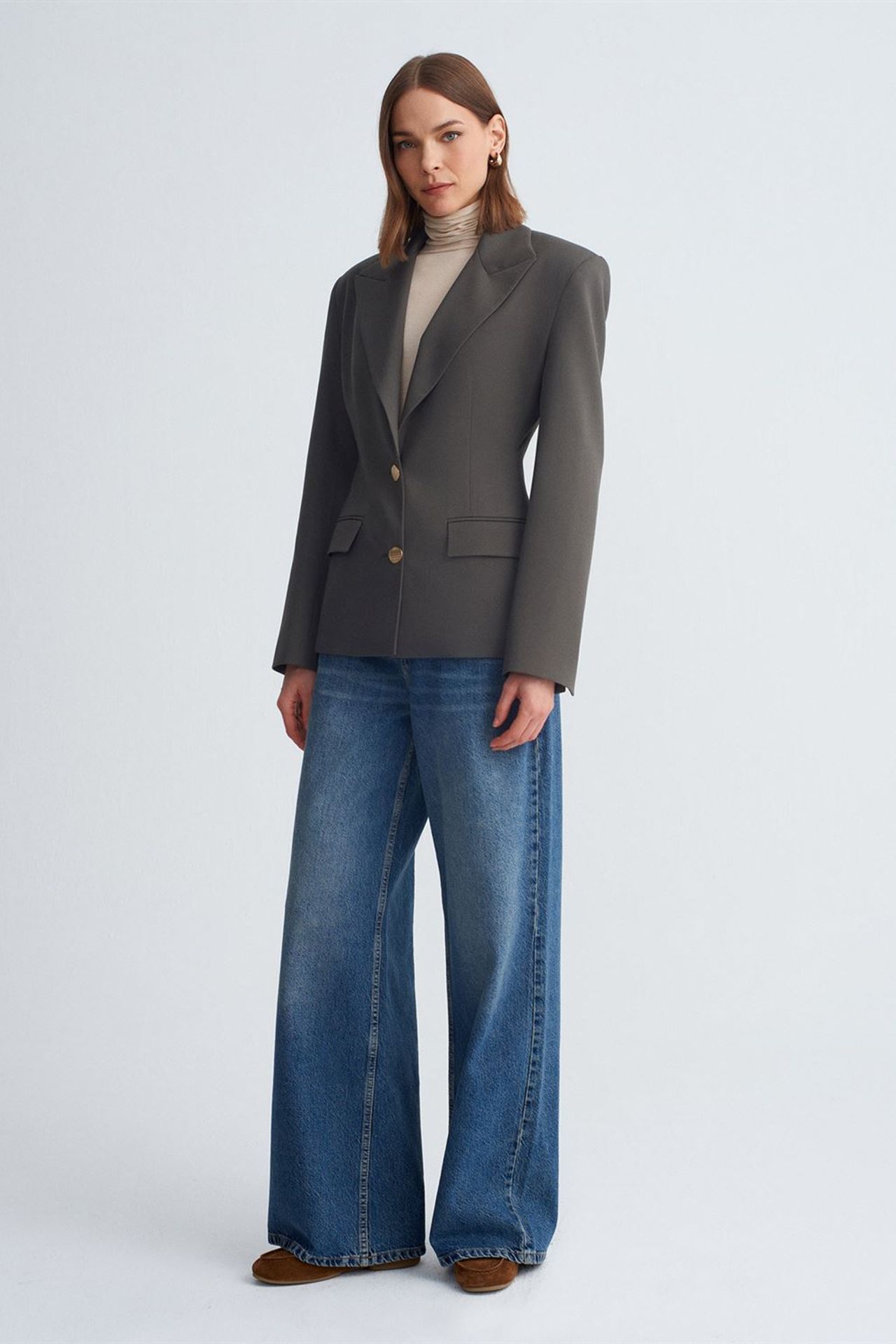 DILVIN Fitted Crepe Blazer With Shawl Collar 3
