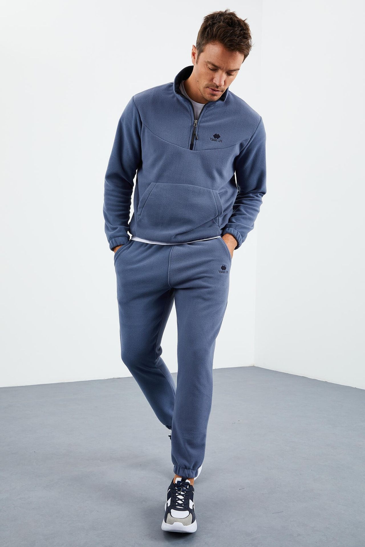 TOMMY Men's Two-piece Plush Tracksuit 5