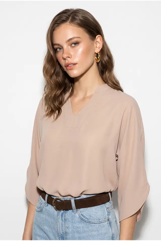 LUCCI Women's Blouse