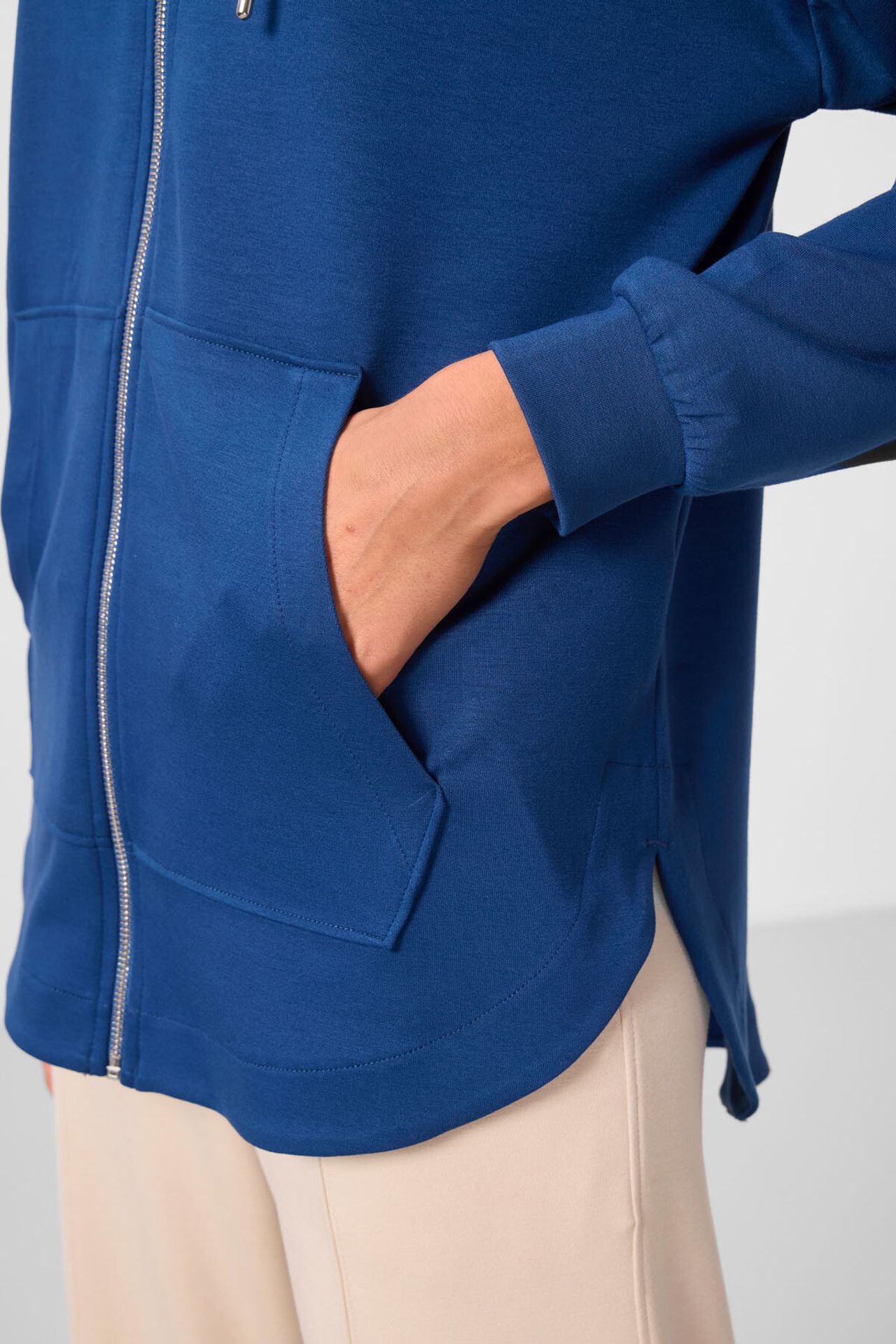 TOMMY Oversized Hooded Long Zip-front Tunic Hoodie 3