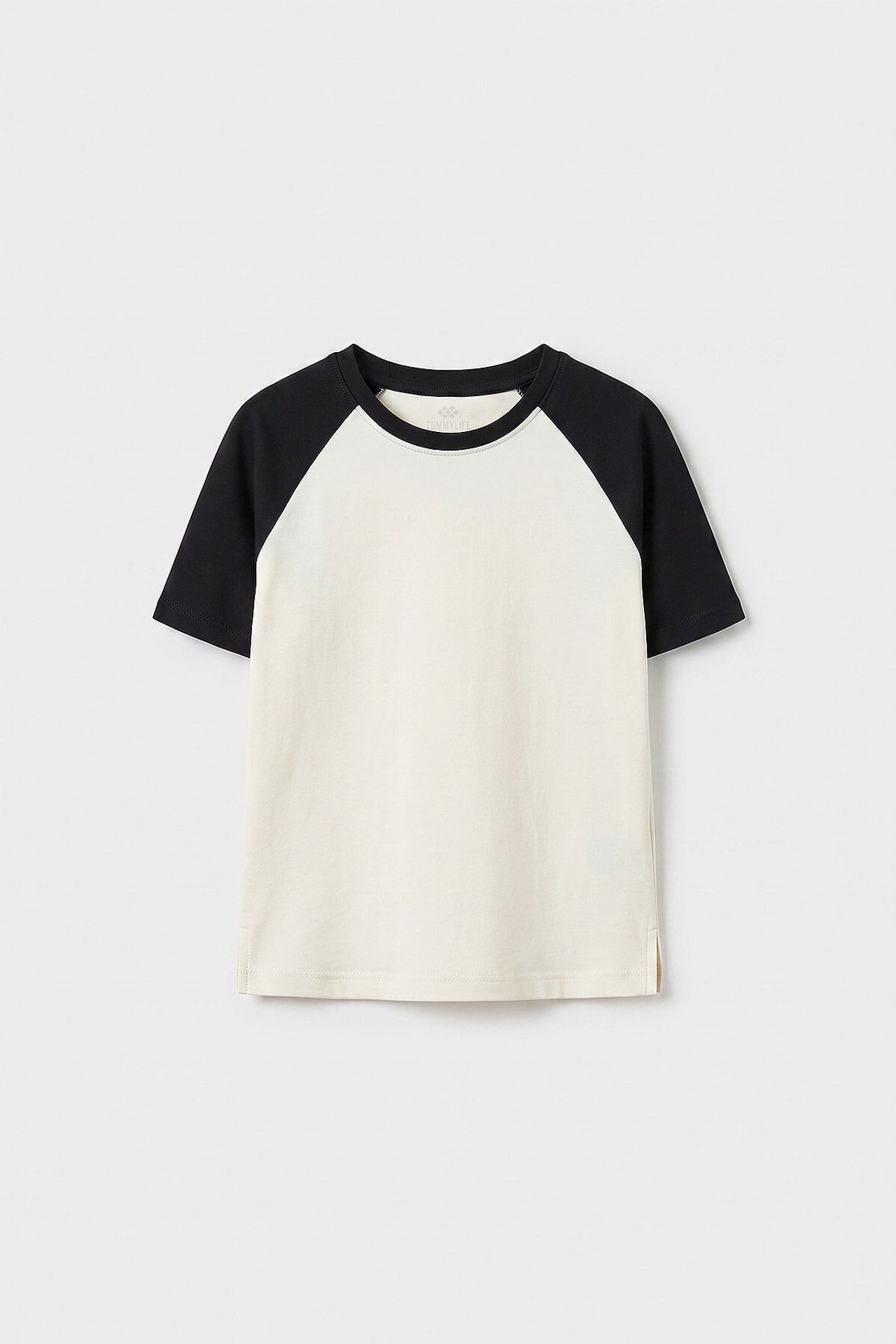 TOMMY Youth Unisex Cotton Elastane T-Shirt 3