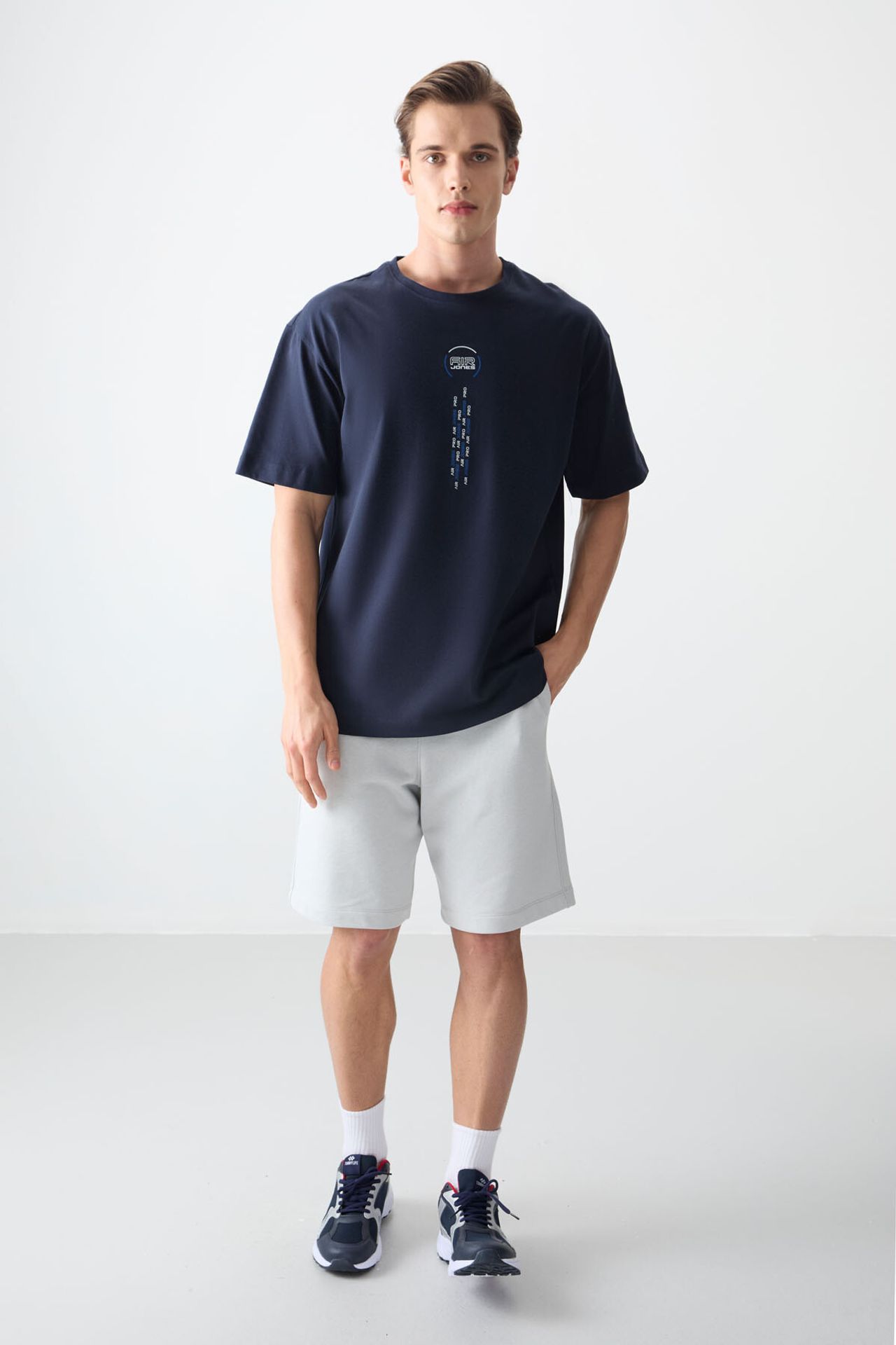 TOMMY Oversized Cotton Text Print Crew Neck T-Shirt 3