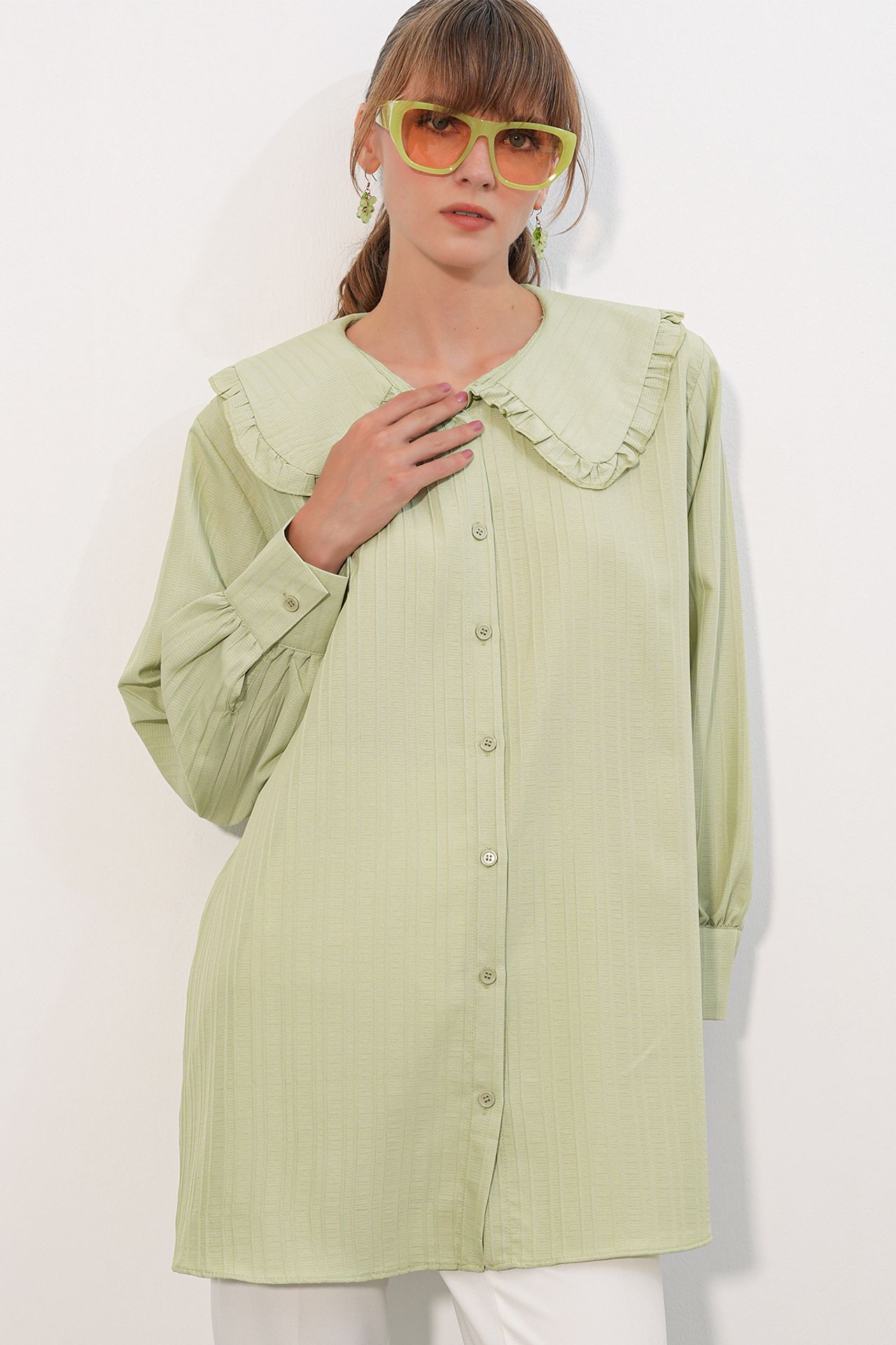 BDART Long-sleeve Textured Shirt With Baby Collar 1